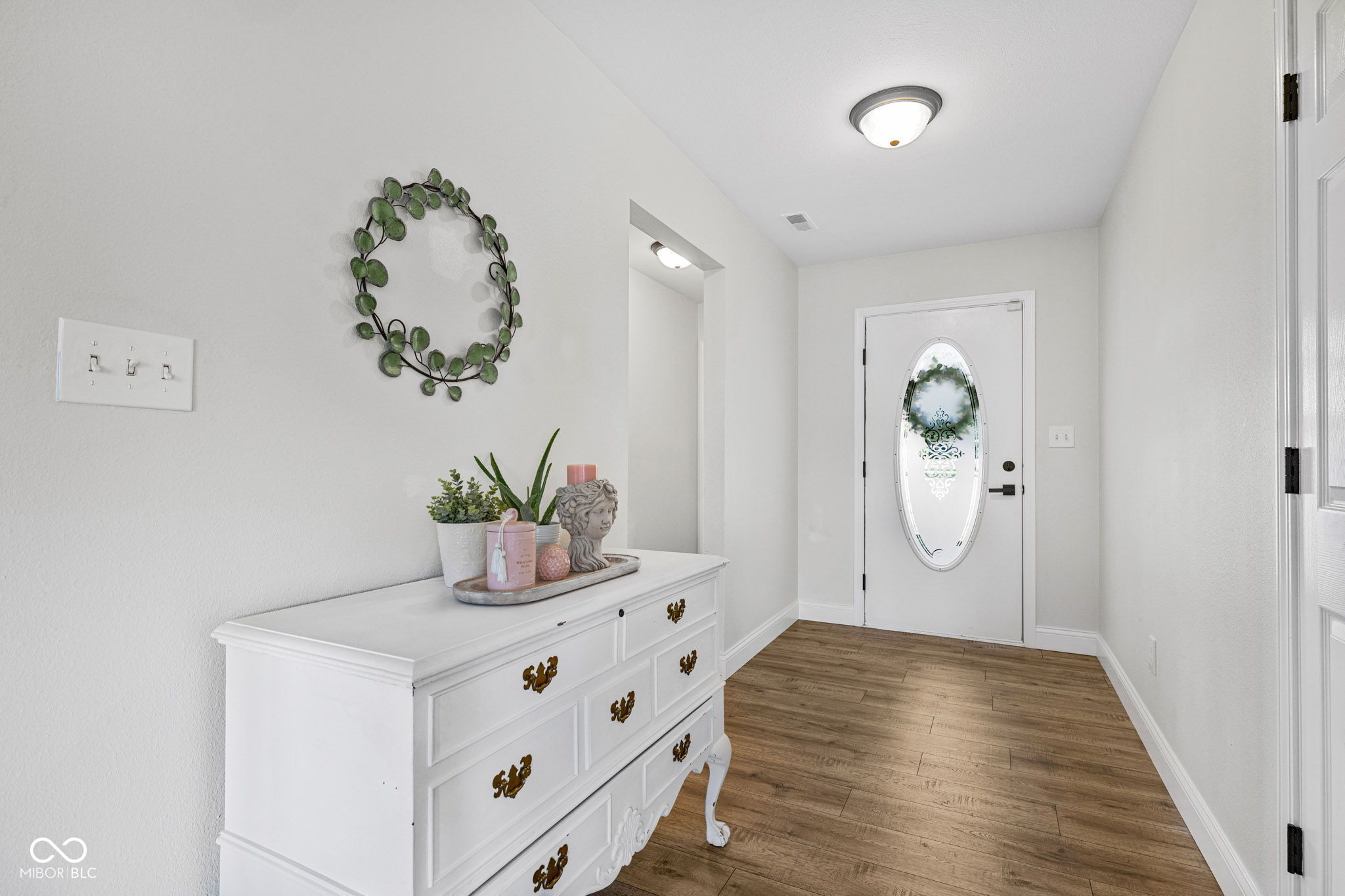 1035 W Muskegon Drive