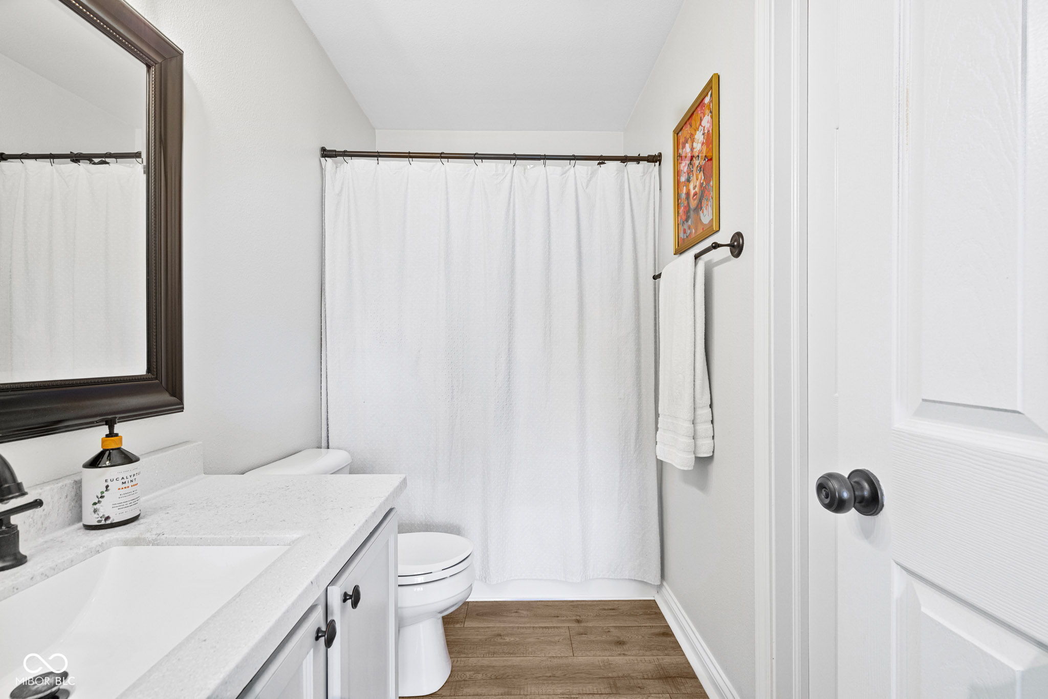 1035 W Muskegon Drive