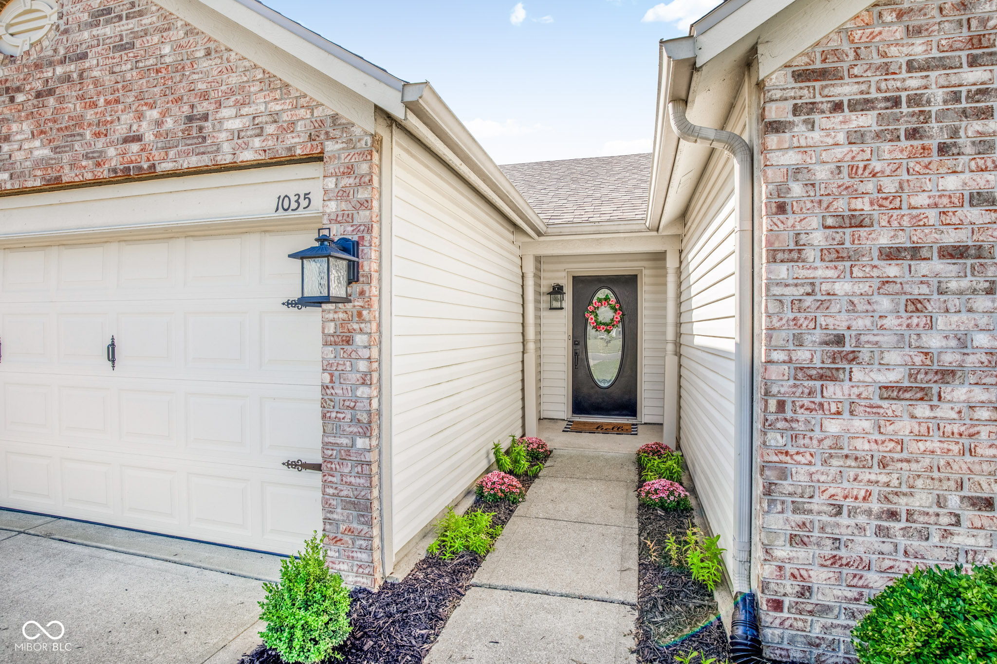 1035 W Muskegon Drive