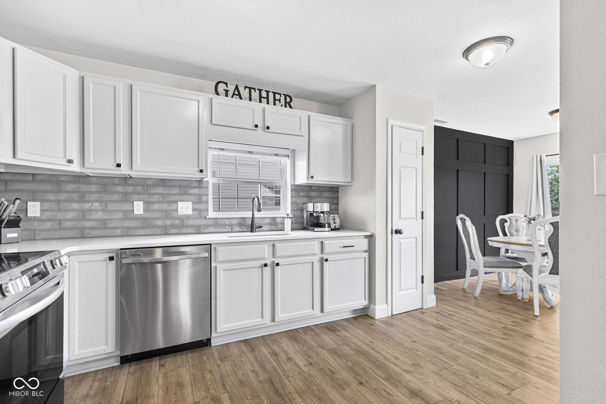 1035 W Muskegon Drive