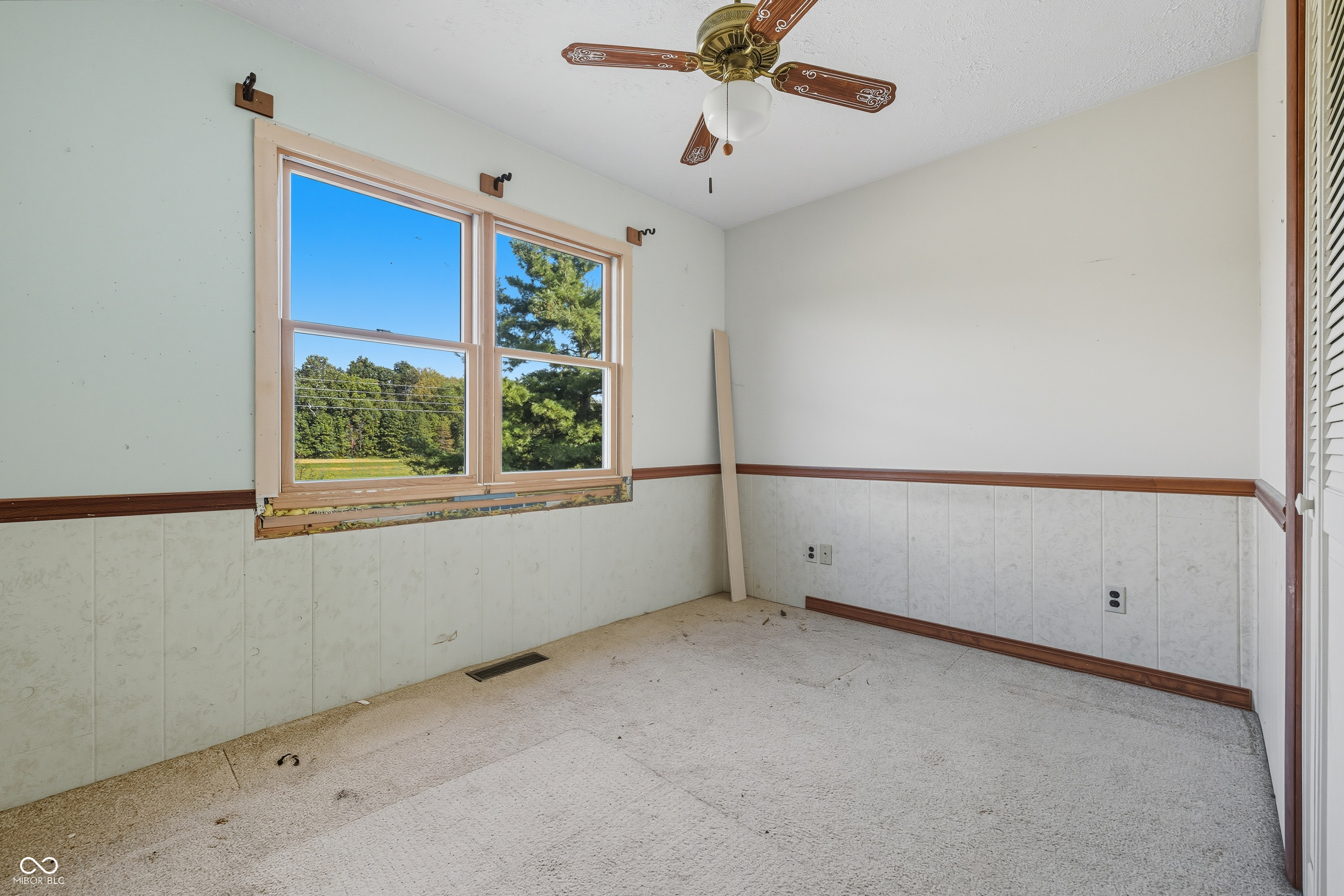 19530 Mule Barn Road