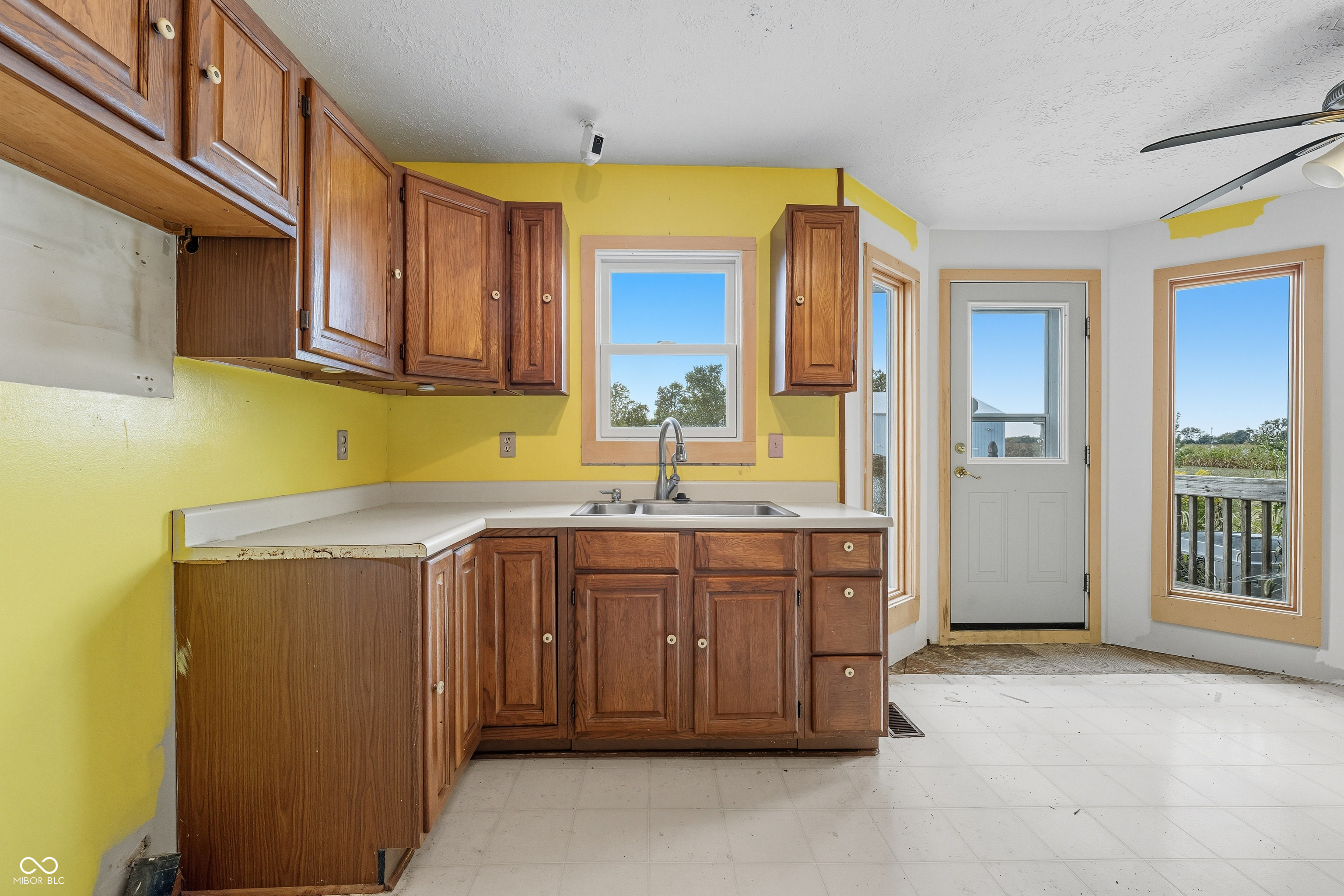 19530 Mule Barn Road