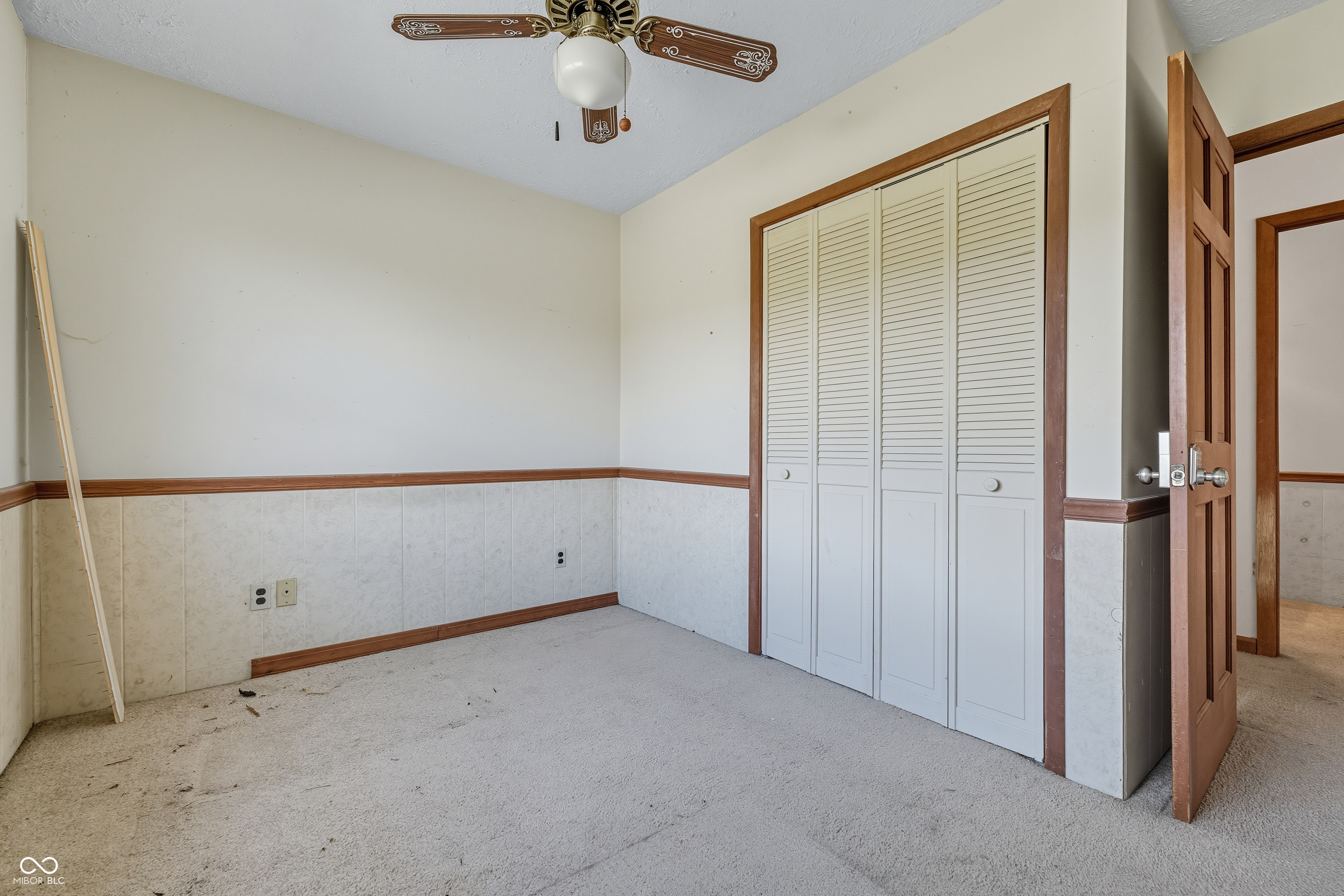 19530 Mule Barn Road