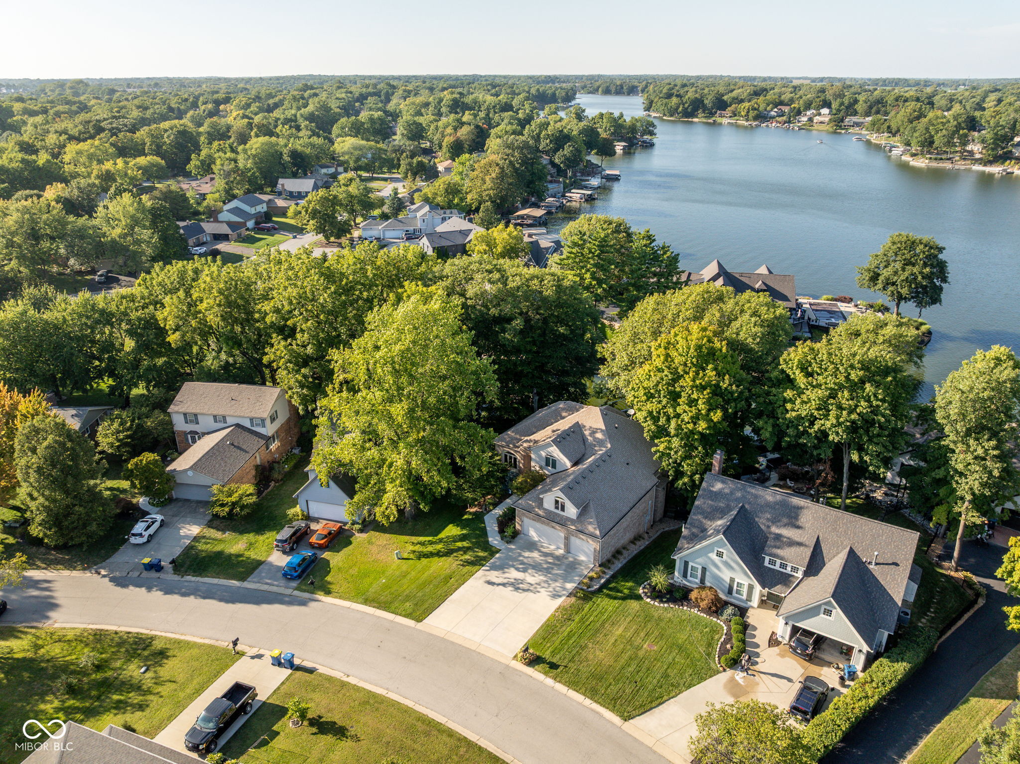 817 Hickory Way