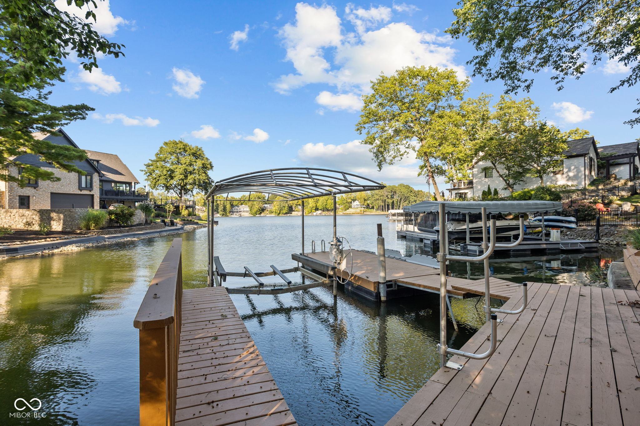 817 Hickory Way