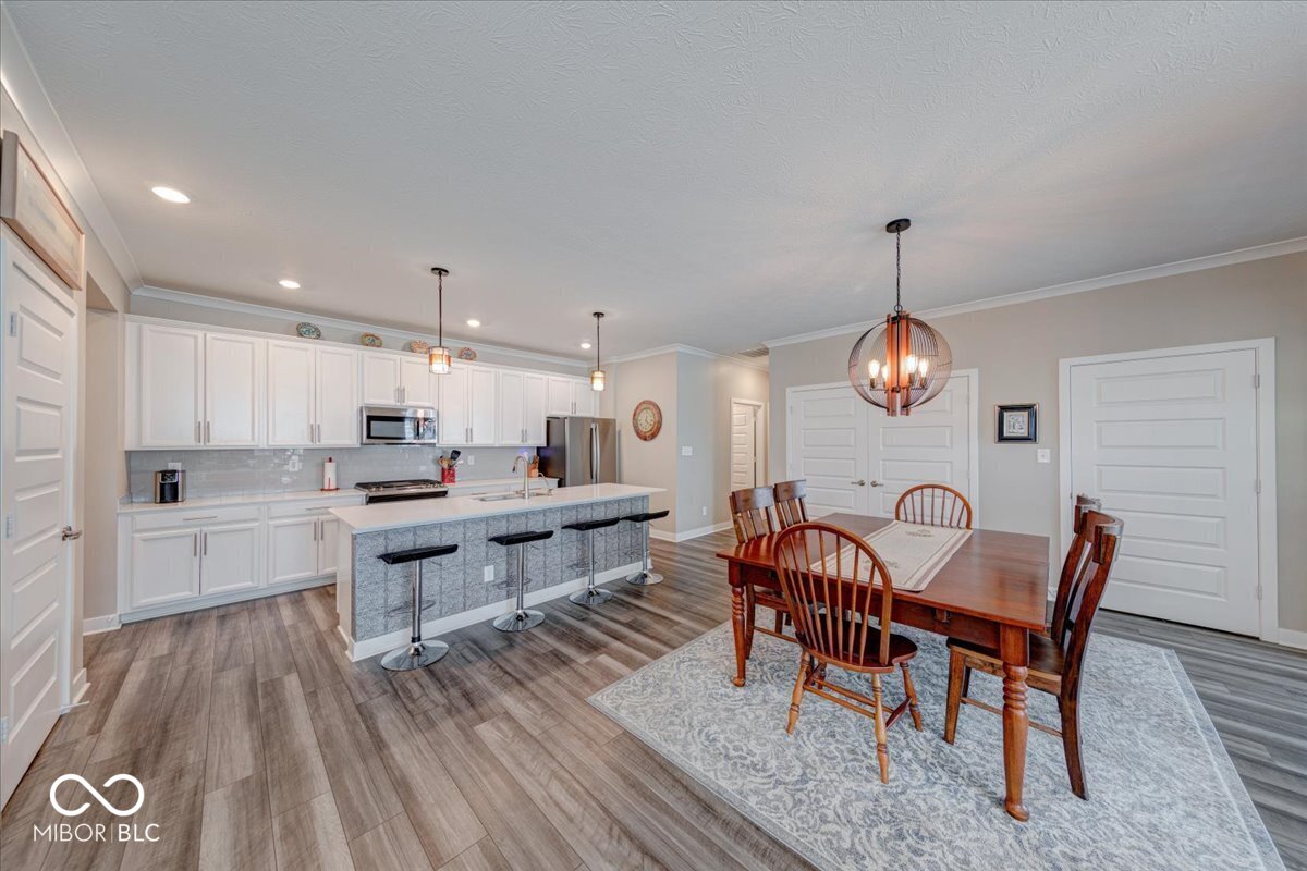 4846 E Amesbury Place