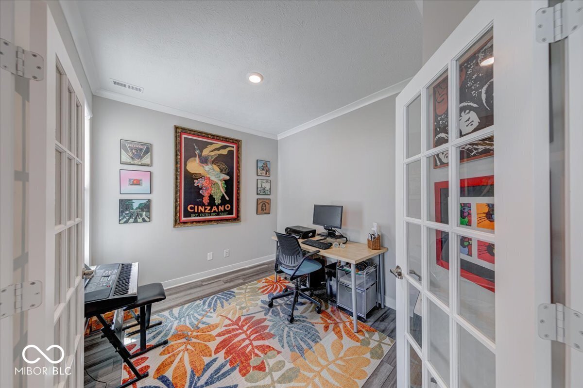 4846 E Amesbury Place