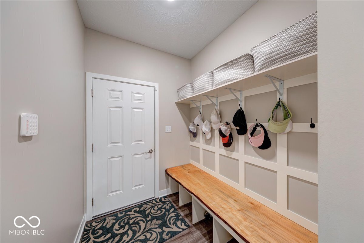 4846 E Amesbury Place