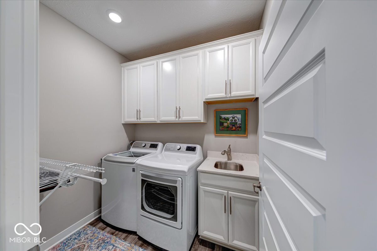 4846 E Amesbury Place