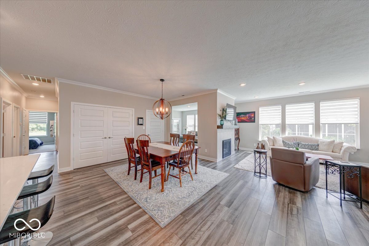 4846 E Amesbury Place