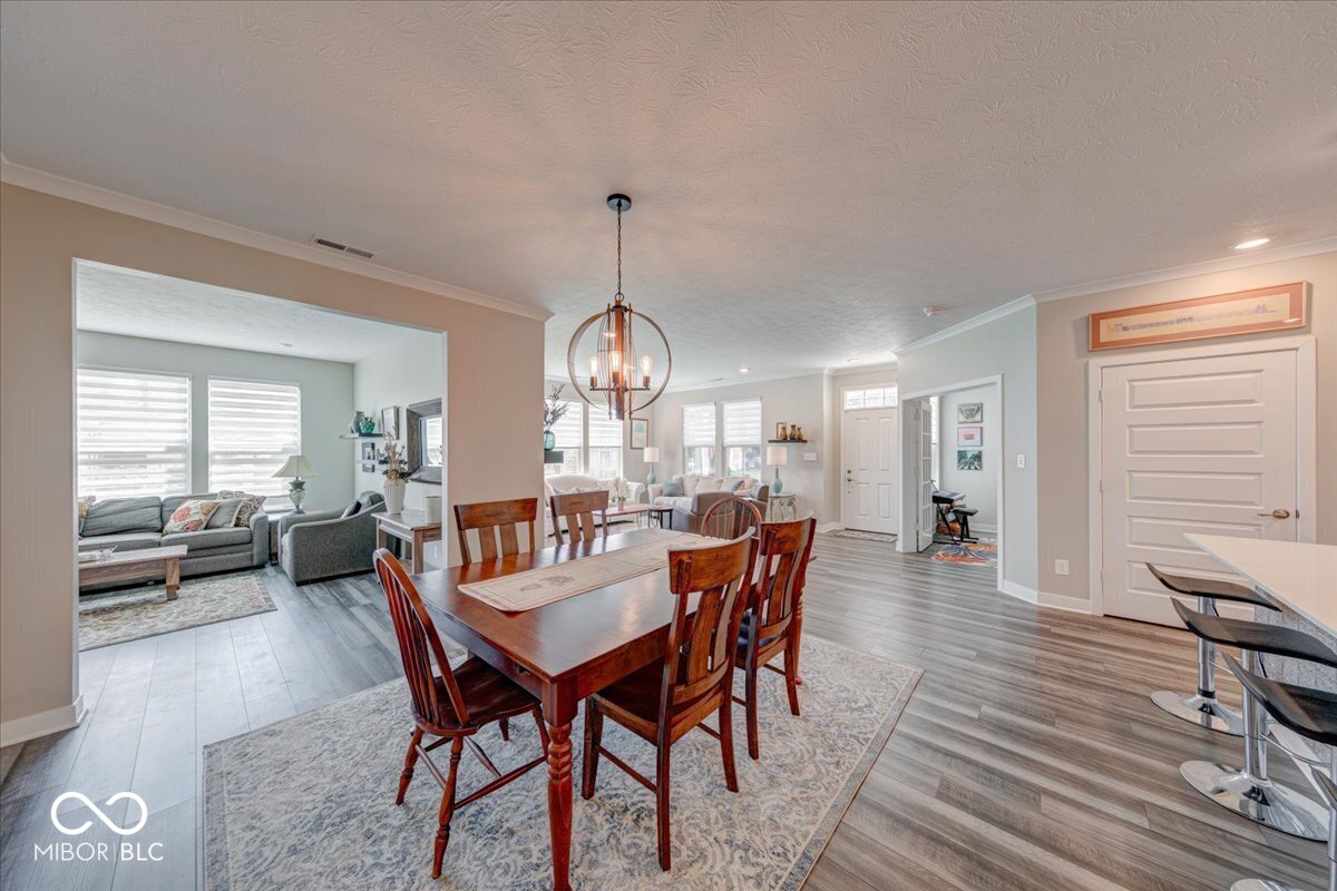 4846 E Amesbury Place