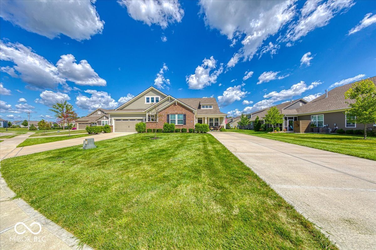 4846 E Amesbury Place