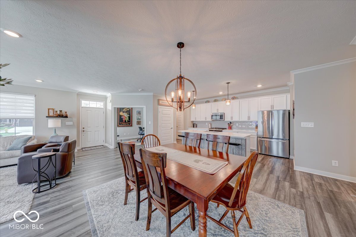 4846 E Amesbury Place