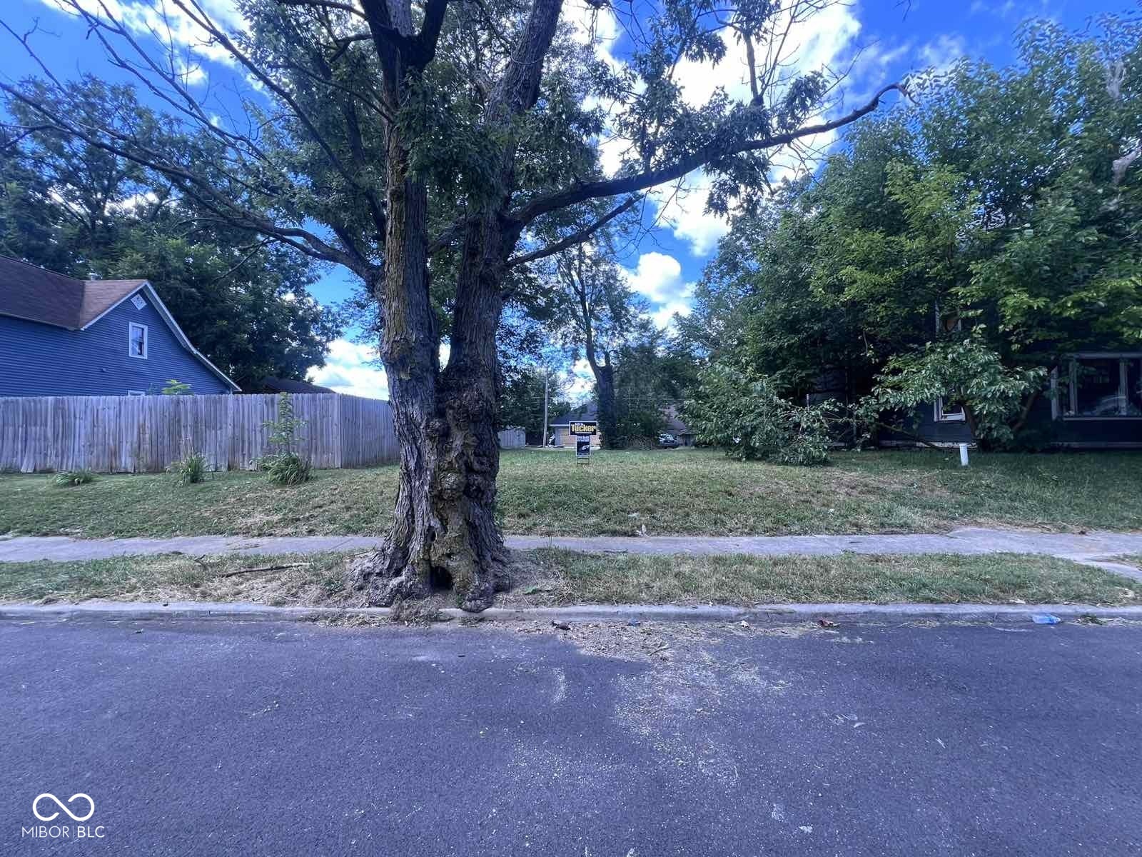 2007 Fletcher Street