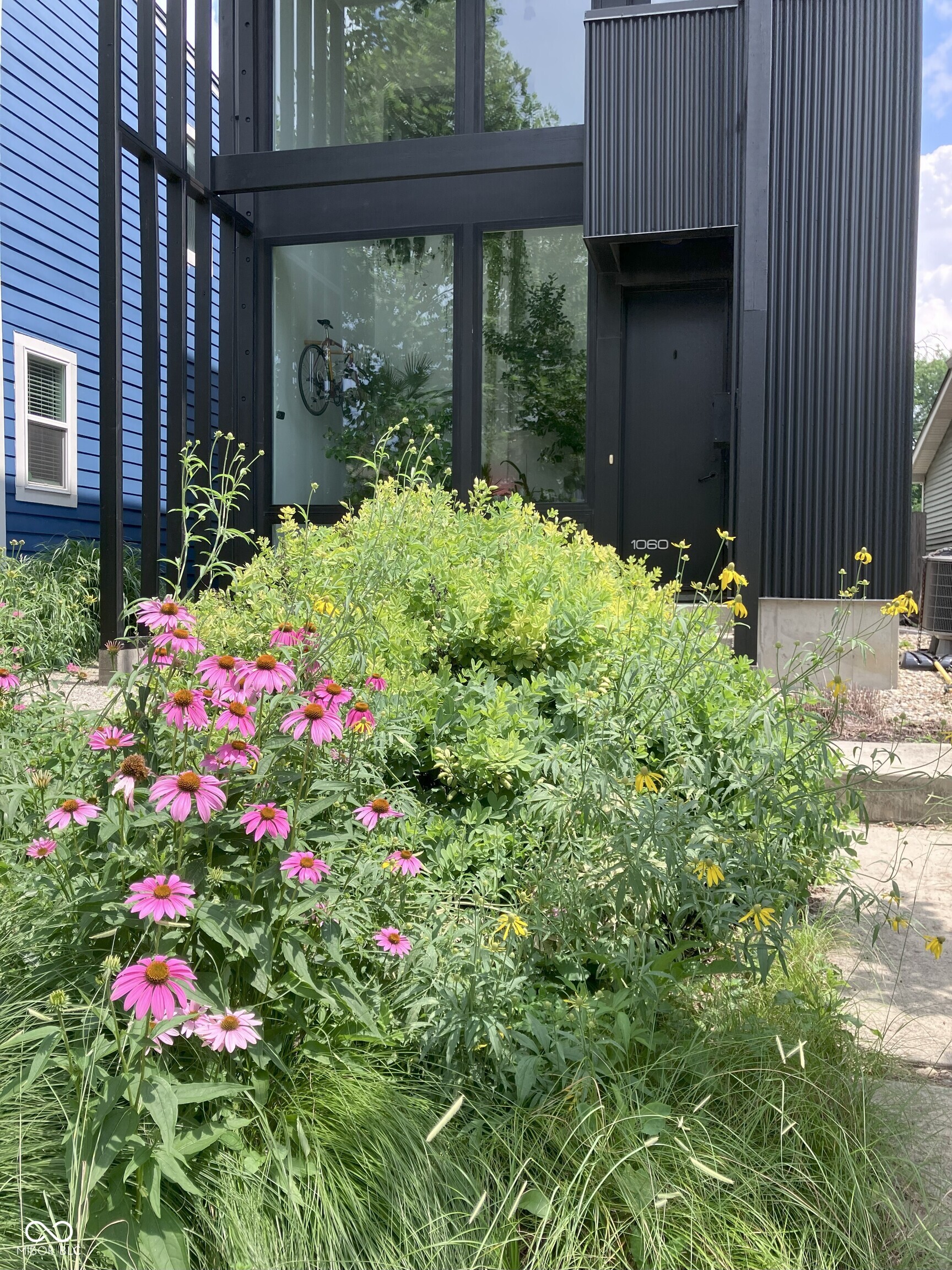 1060 Hosbrook Street