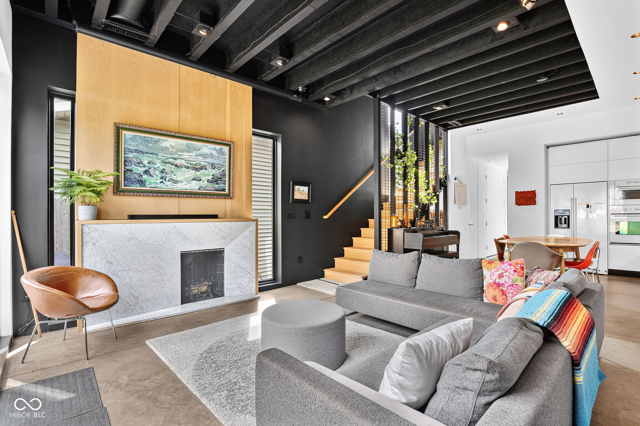 1060 Hosbrook Street