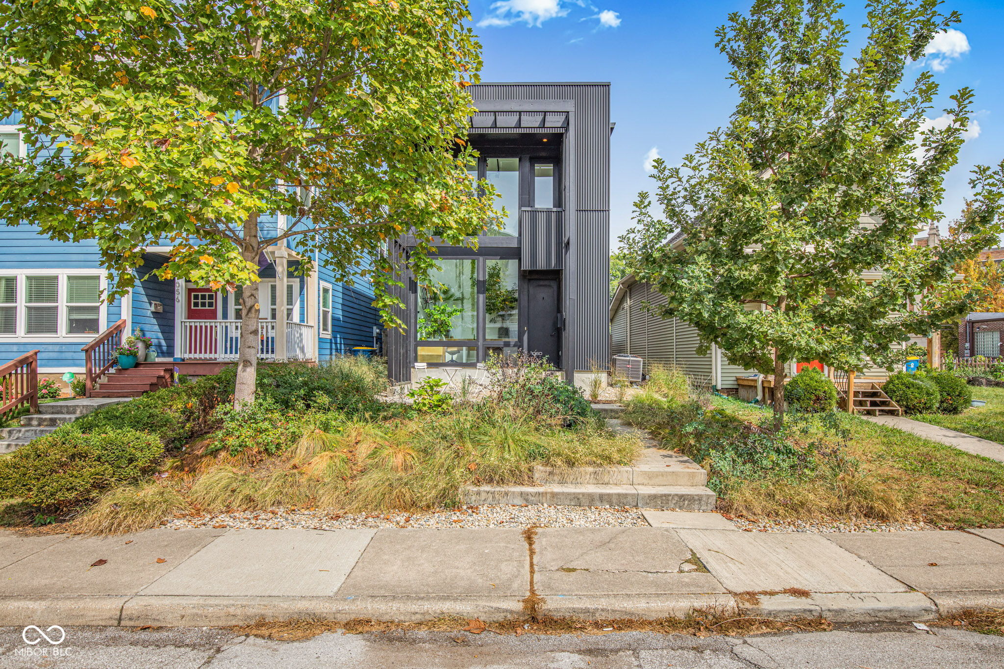 1060 Hosbrook Street