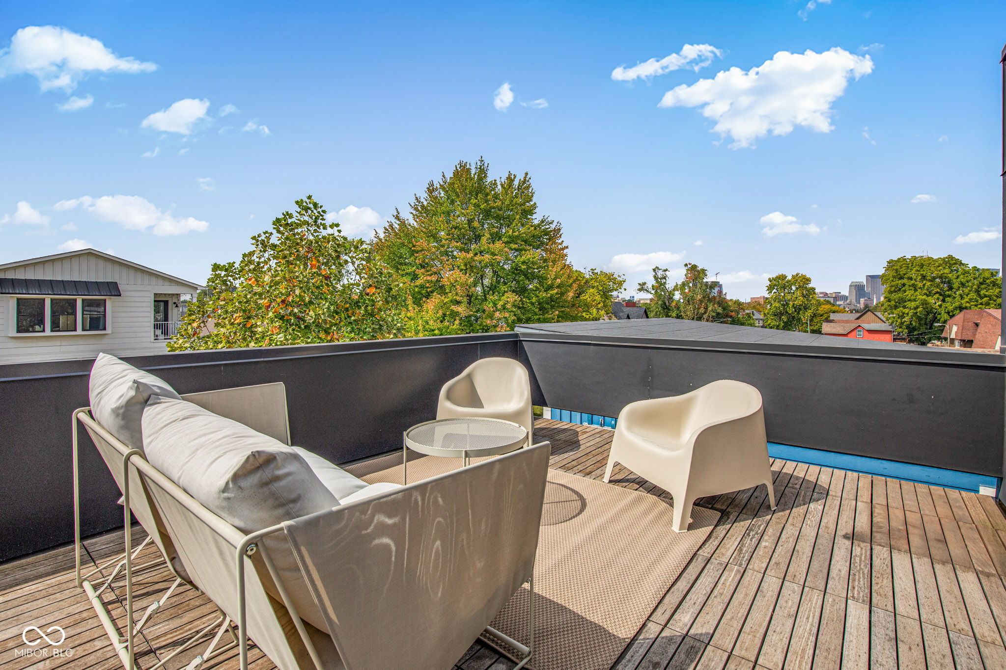 1060 Hosbrook Street