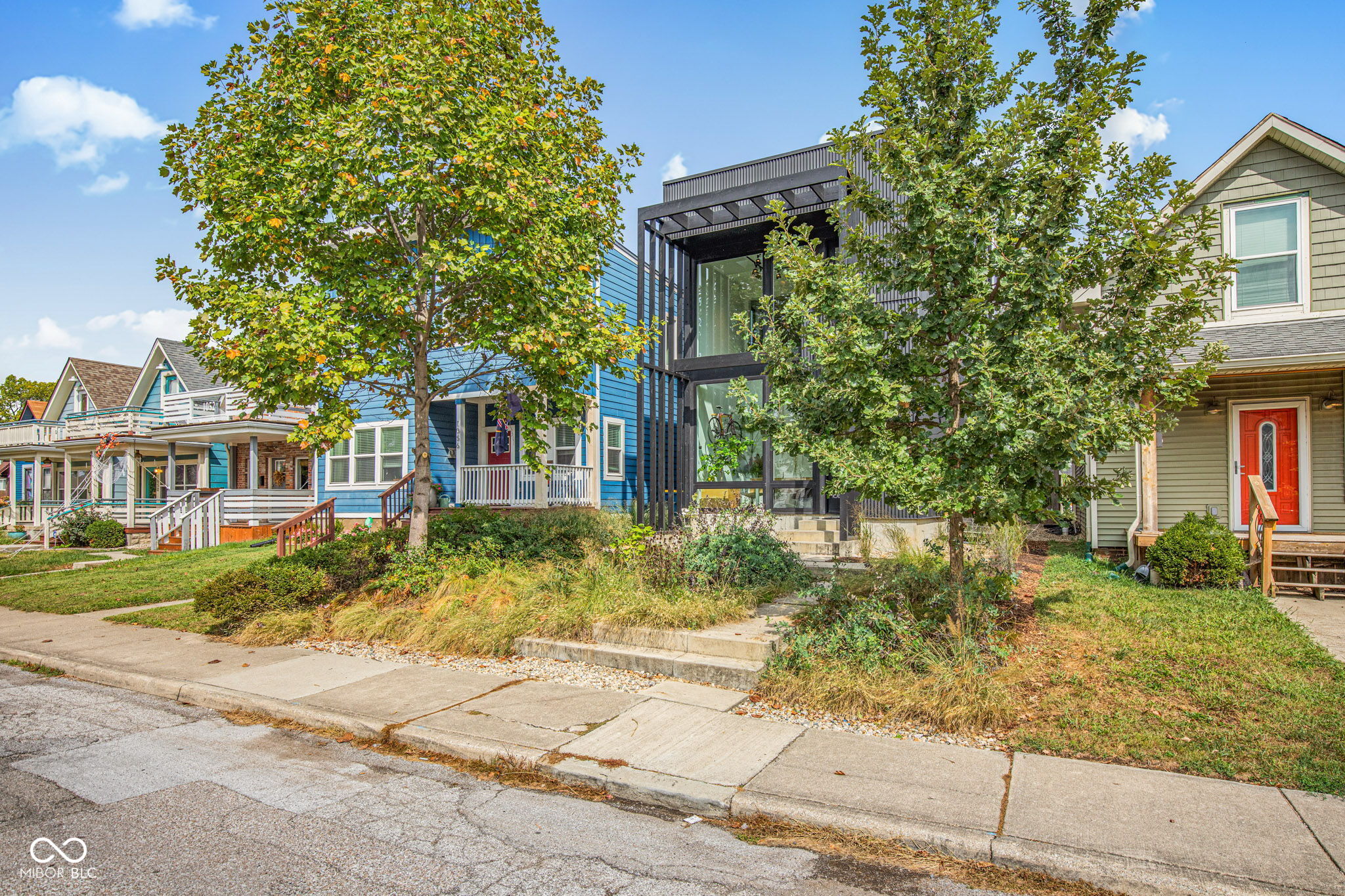 1060 Hosbrook Street