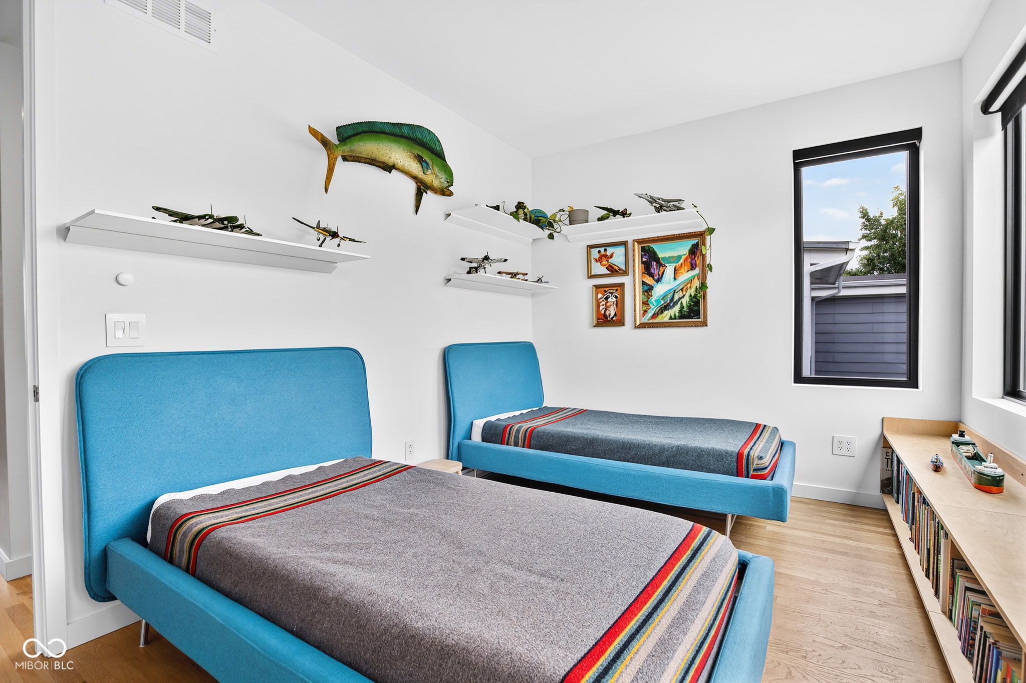 1060 Hosbrook Street