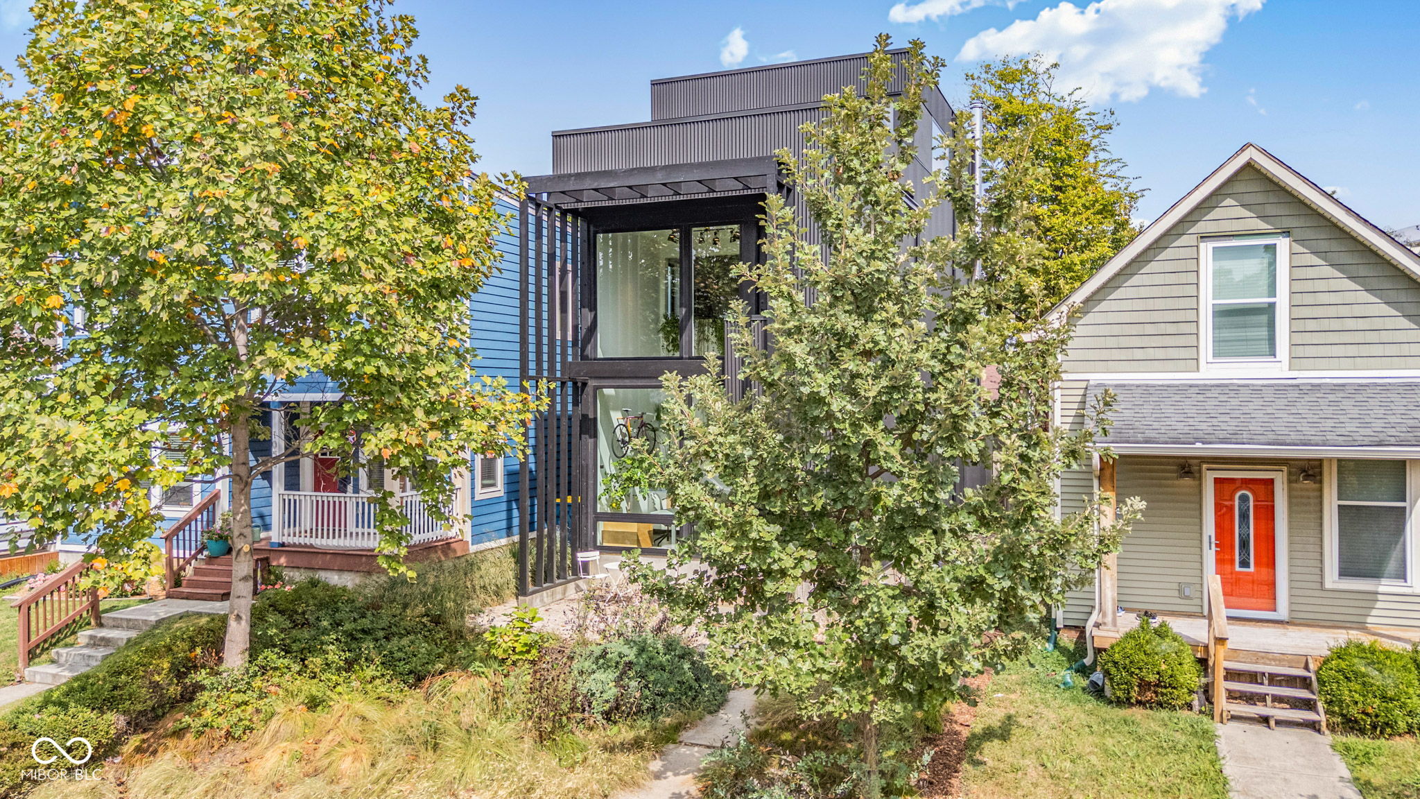 1060 Hosbrook Street