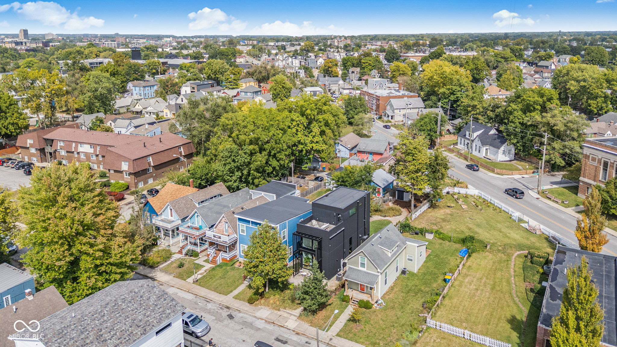 1060 Hosbrook Street