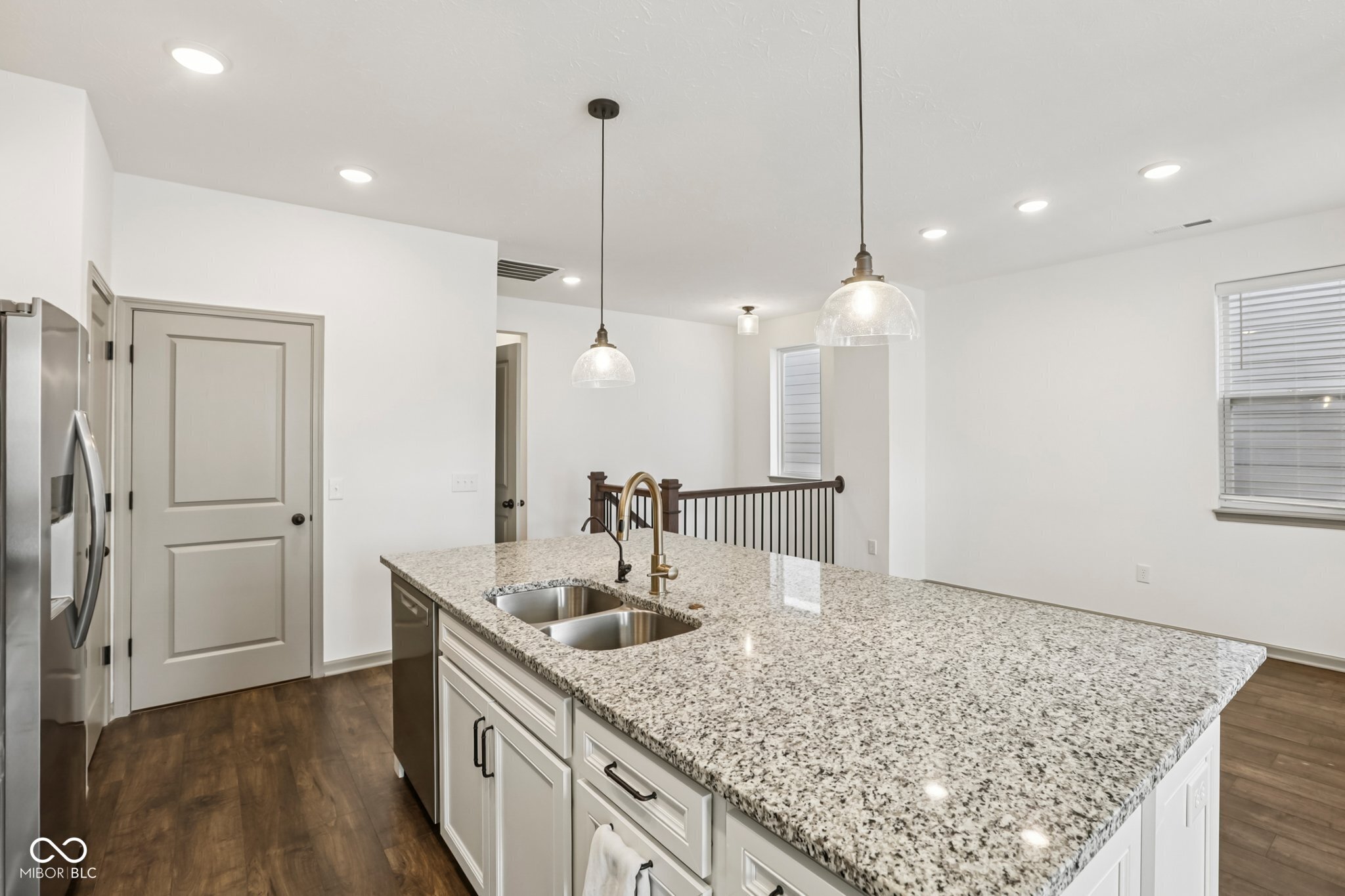 994 Astor Lane