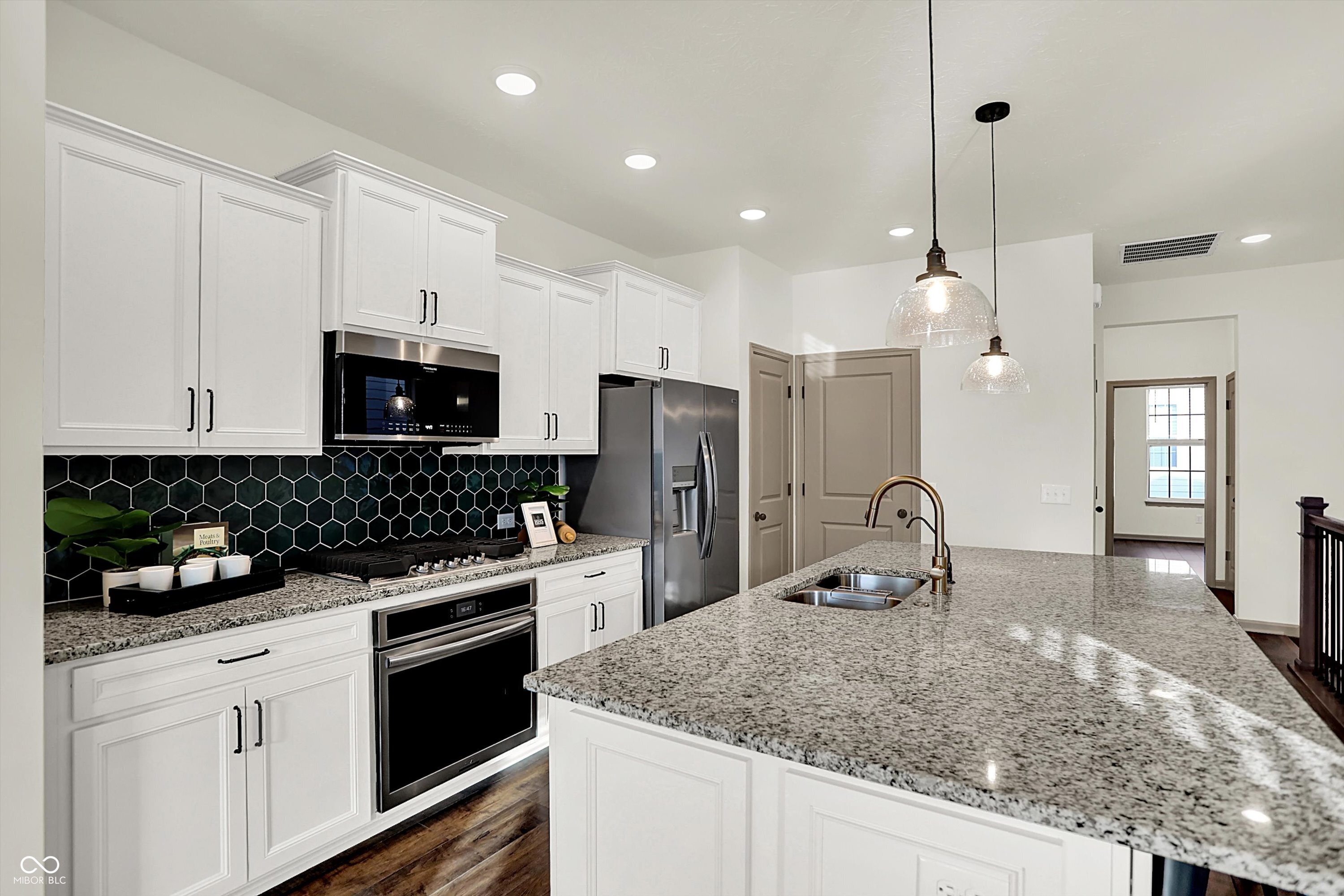 994 Astor Lane