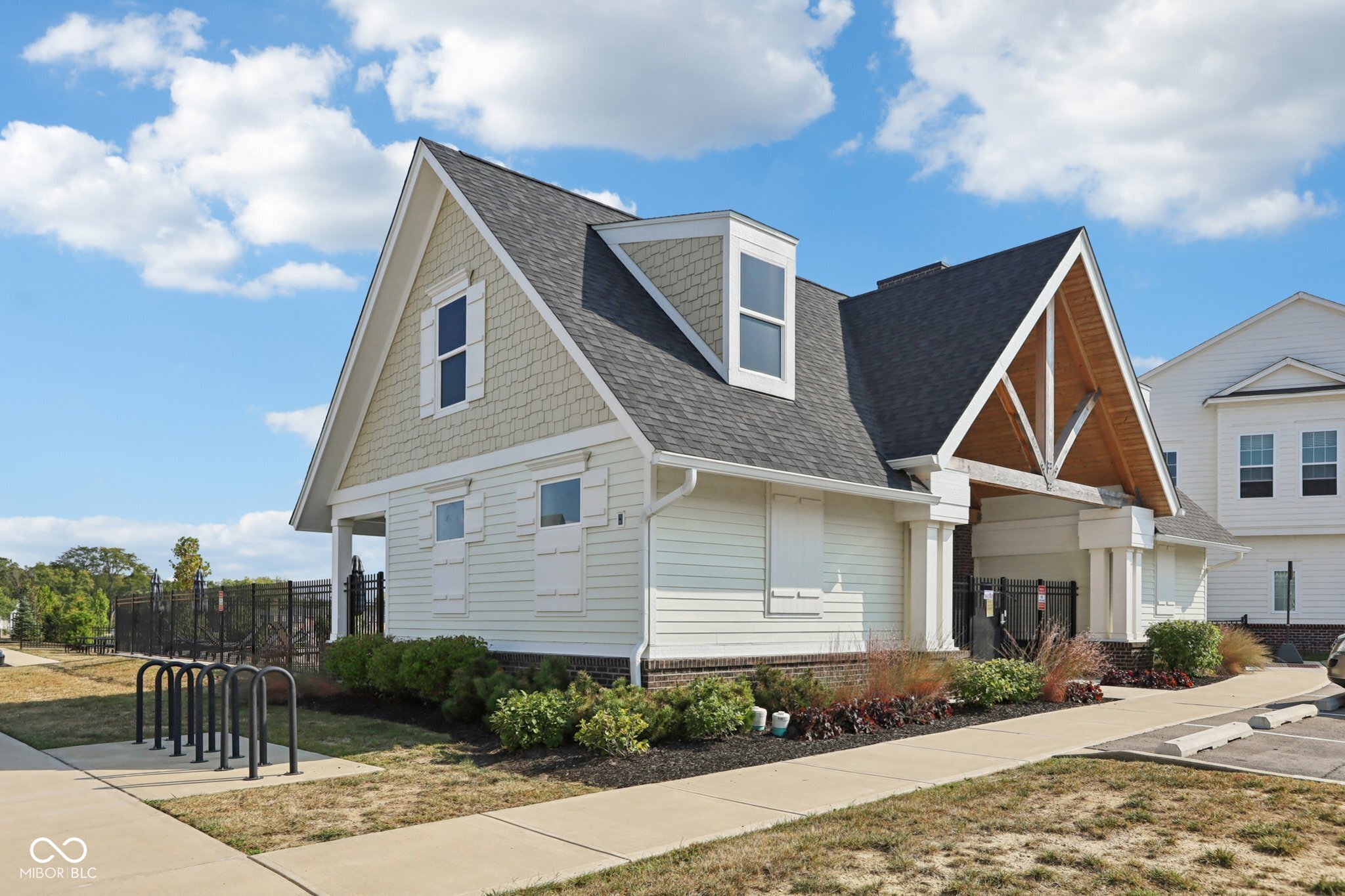 994 Astor Lane