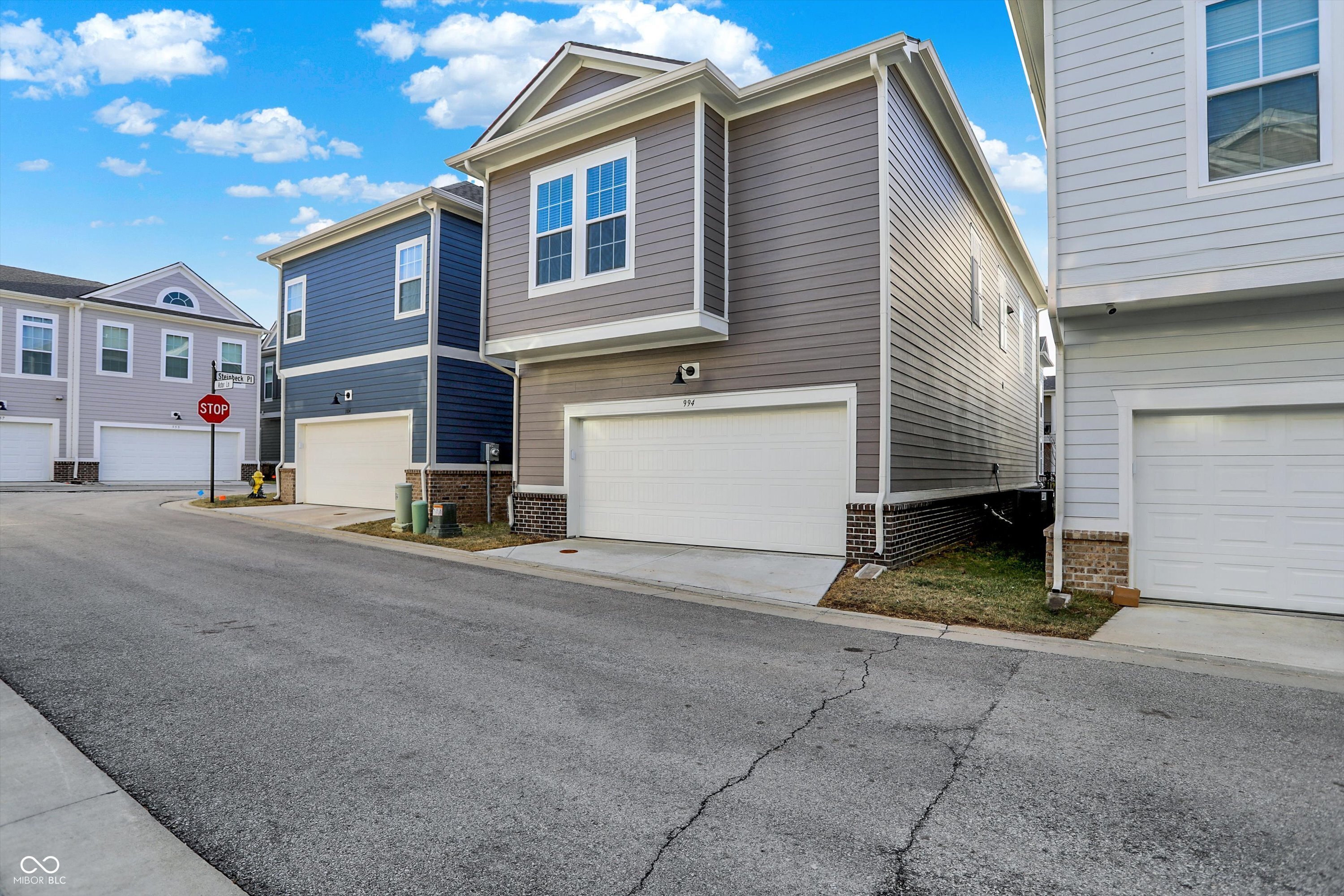 994 Astor Lane