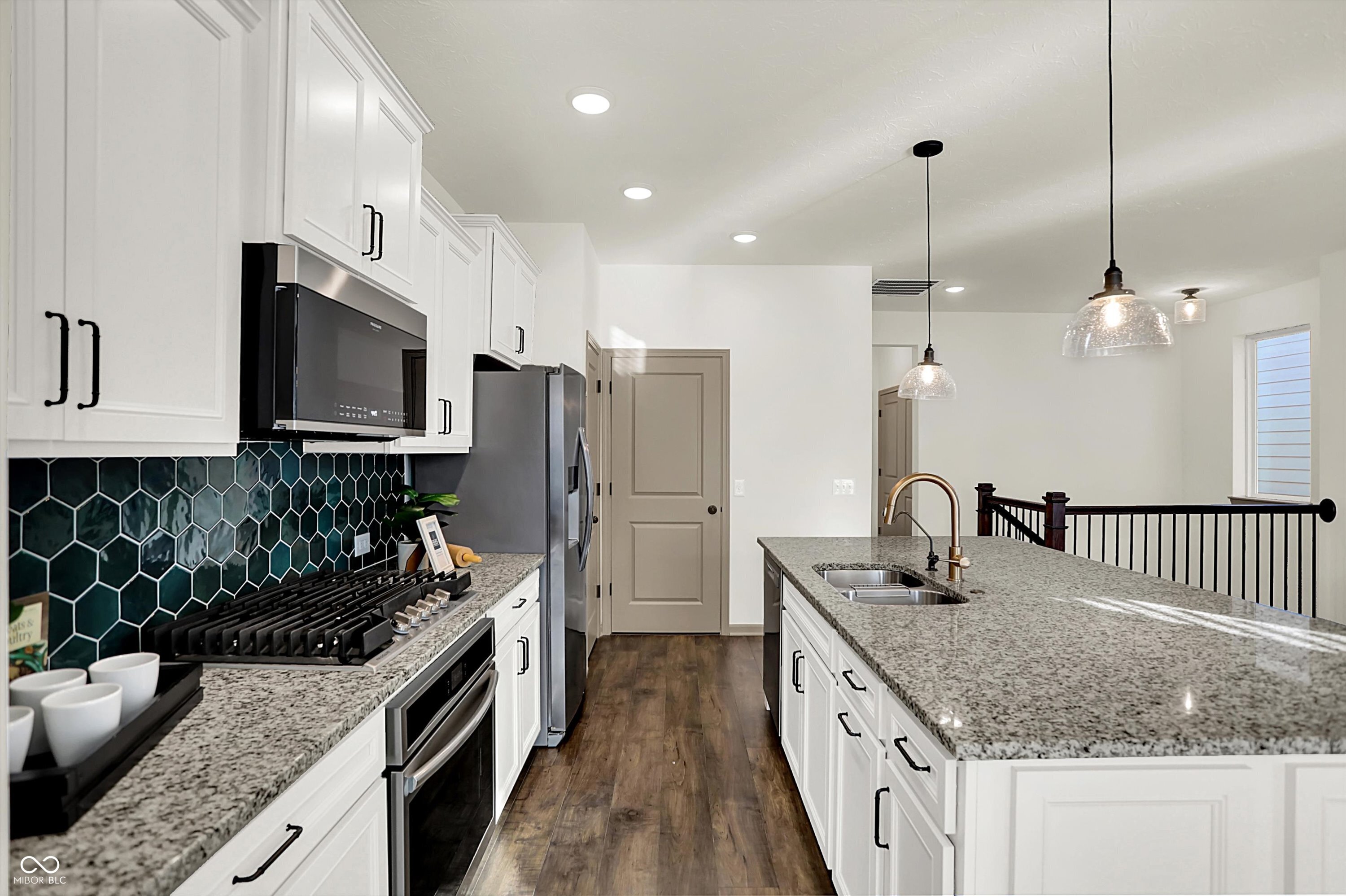 994 Astor Lane