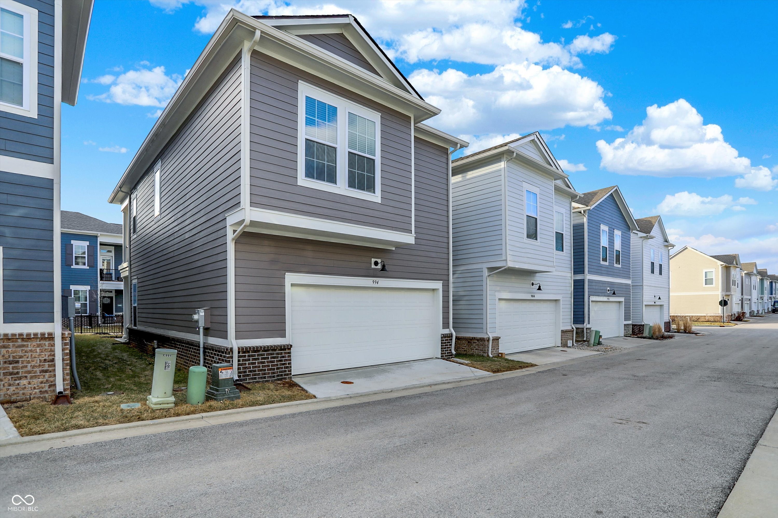 994 Astor Lane