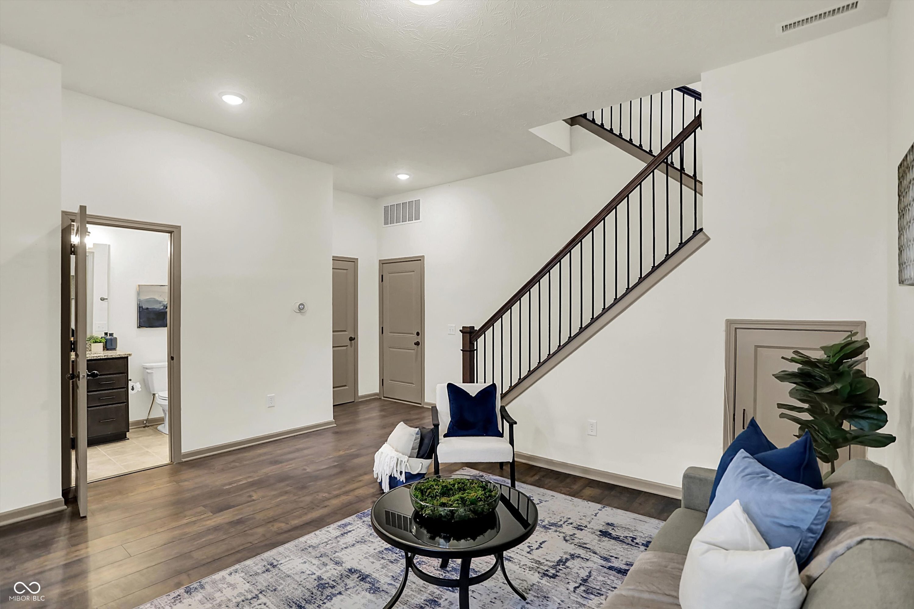 994 Astor Lane