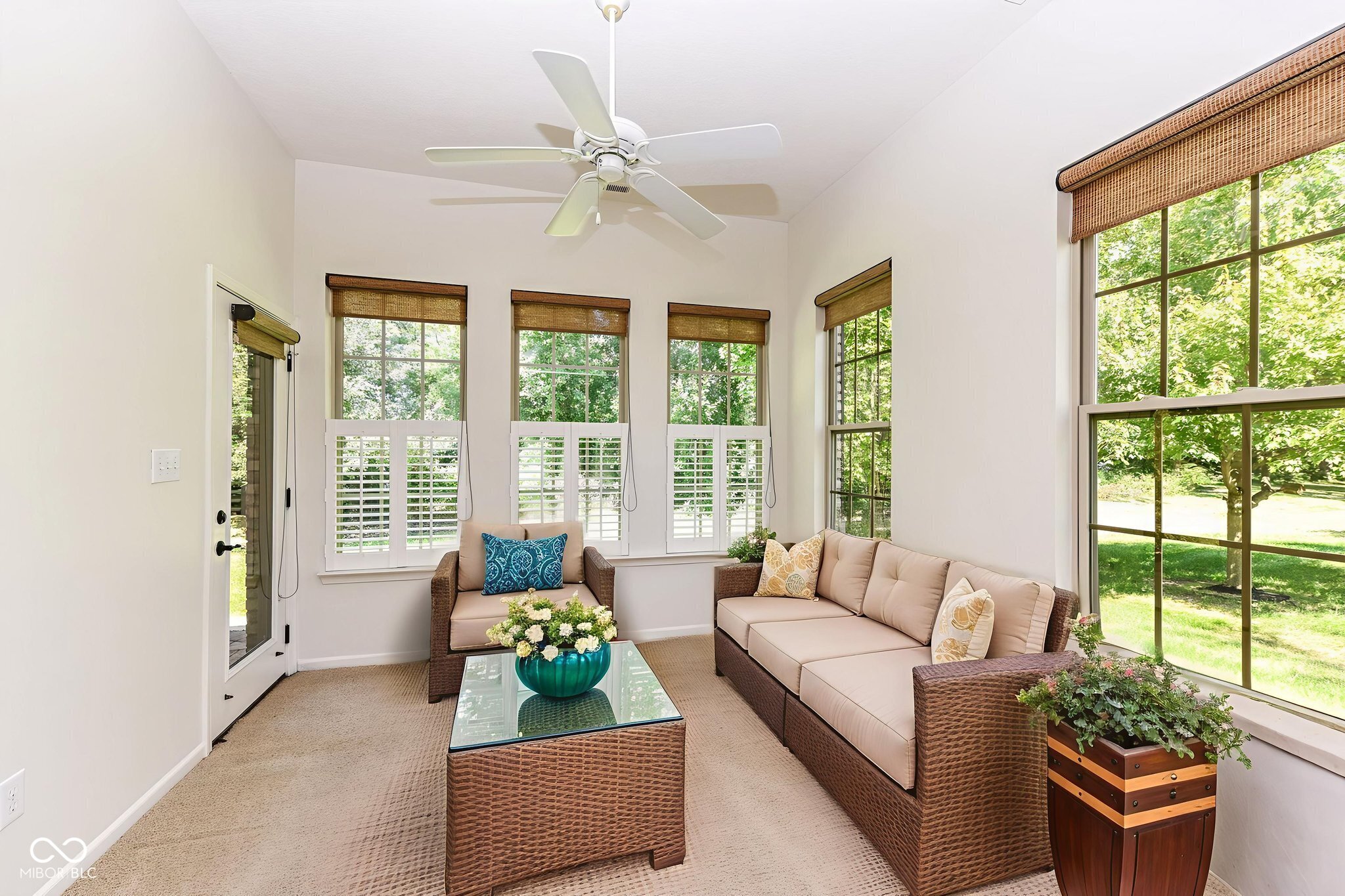 7122 Willowleaf Court