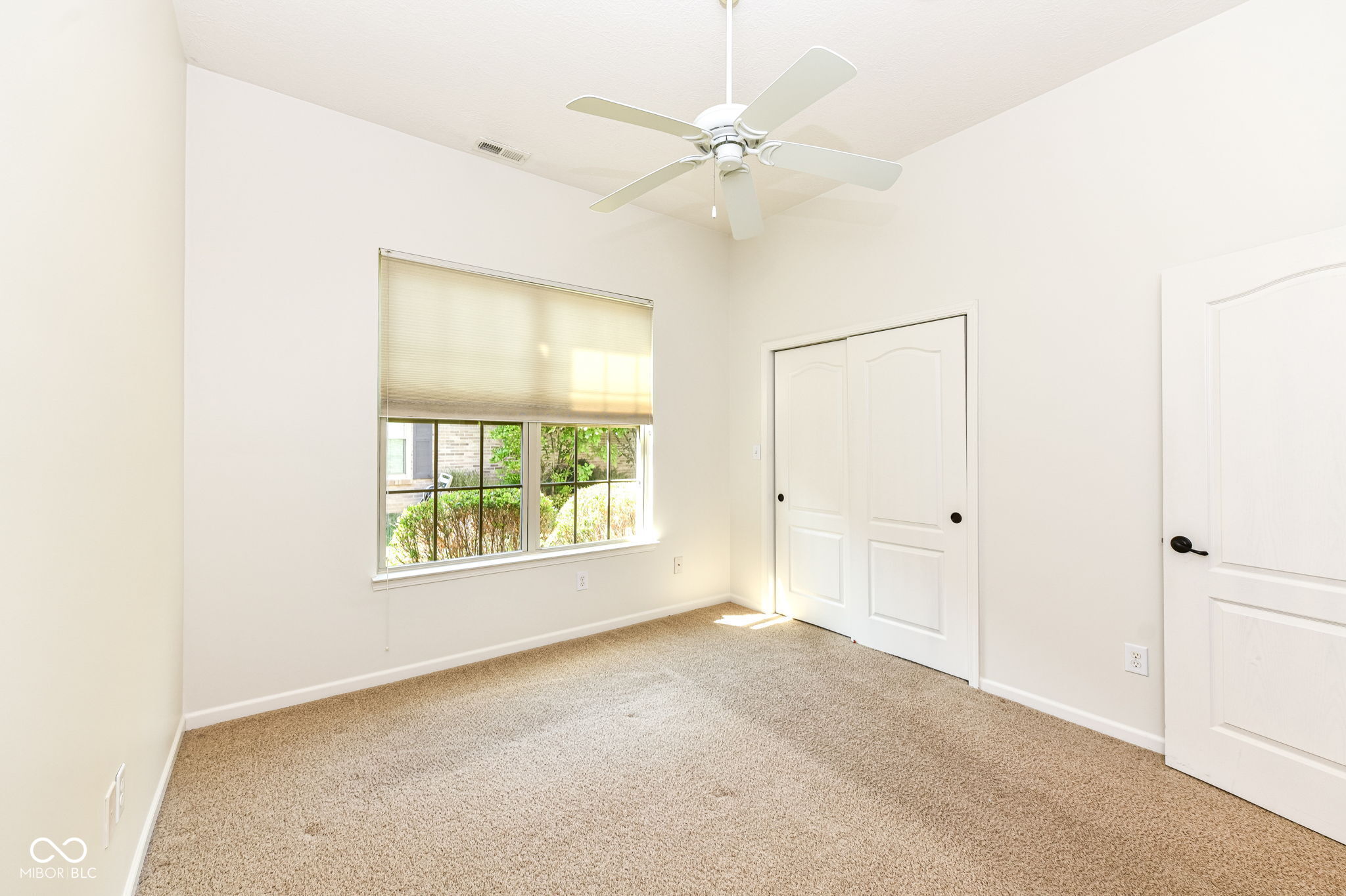 7122 Willowleaf Court