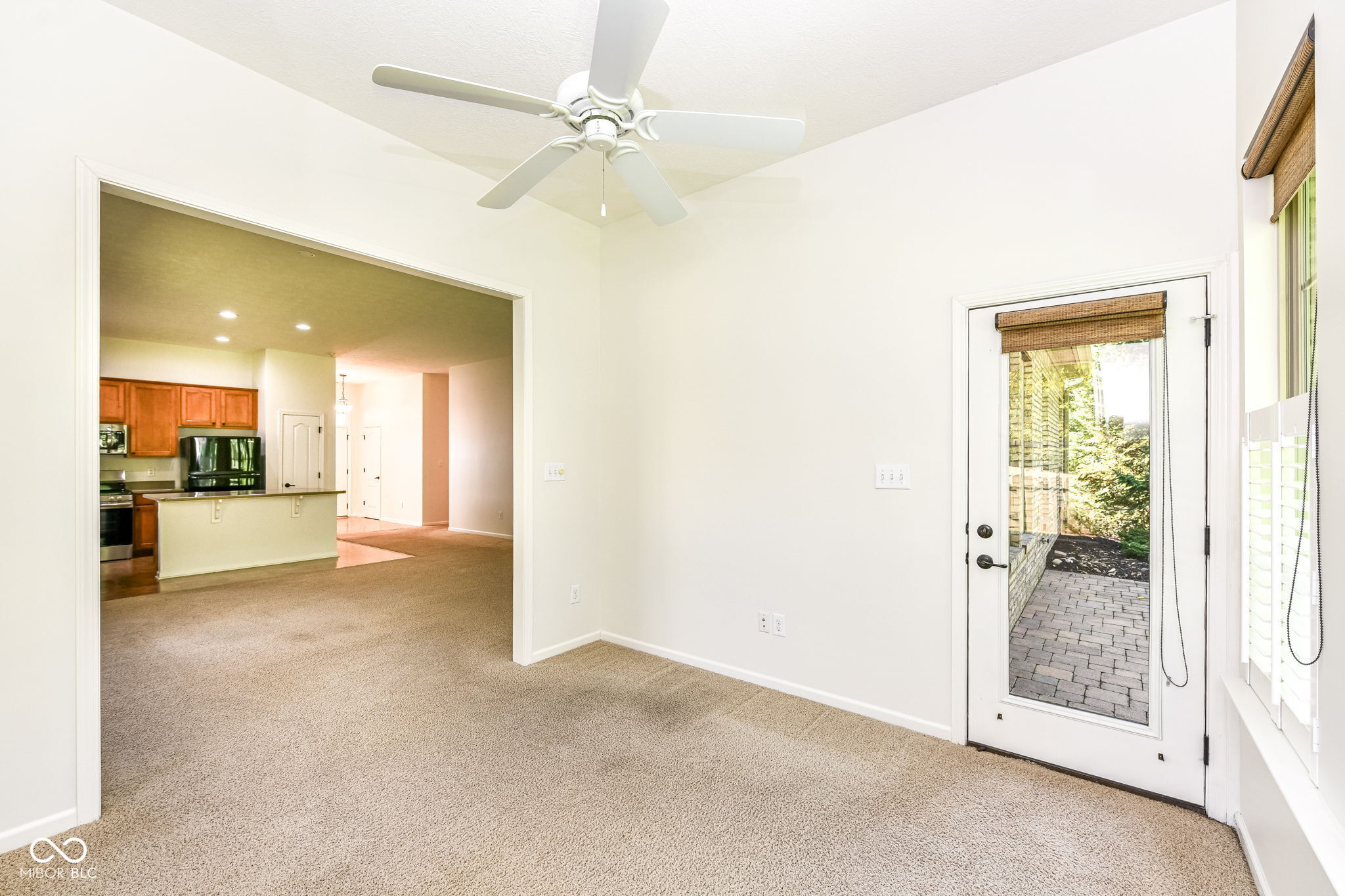 7122 Willowleaf Court