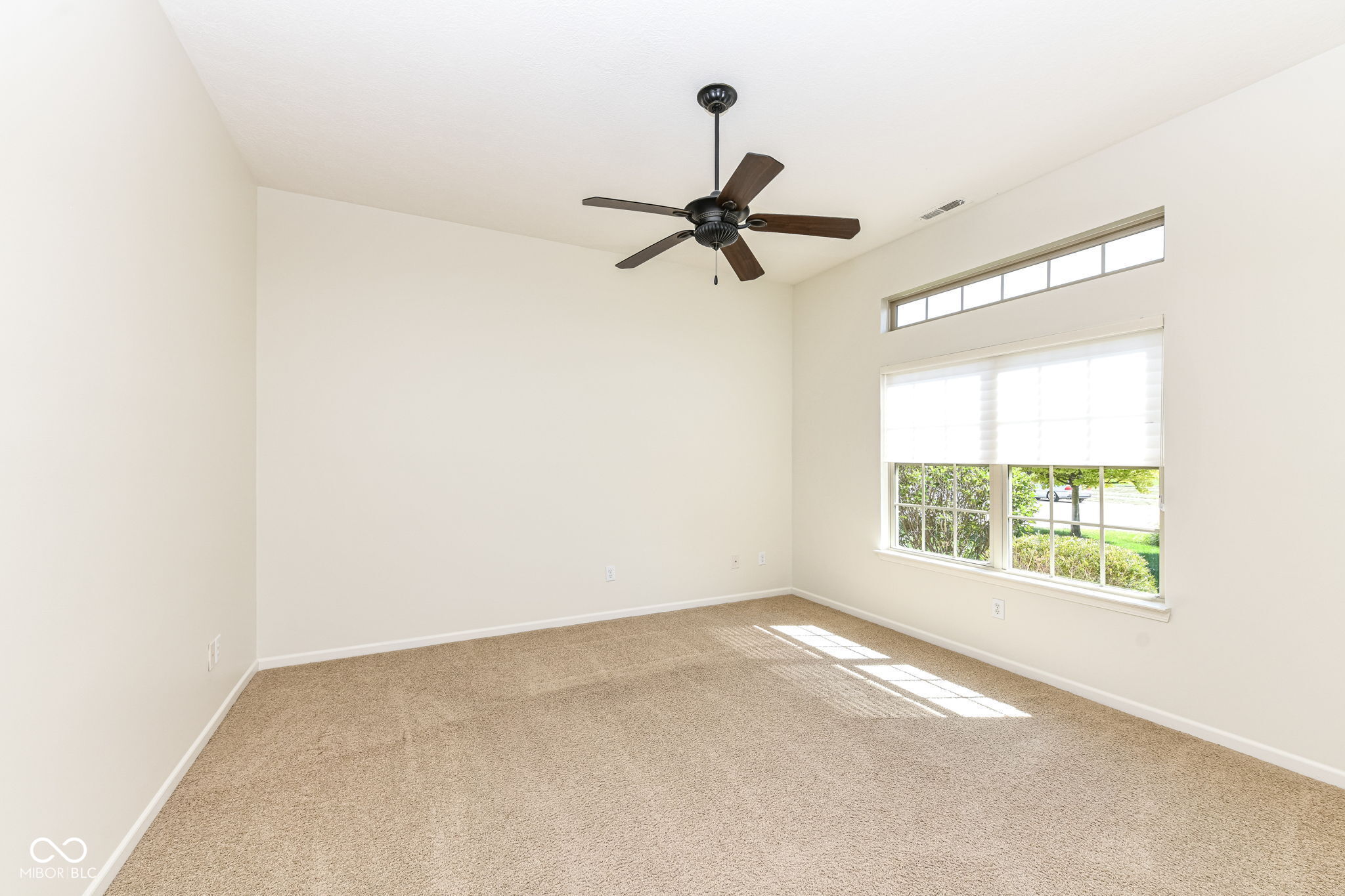 7122 Willowleaf Court