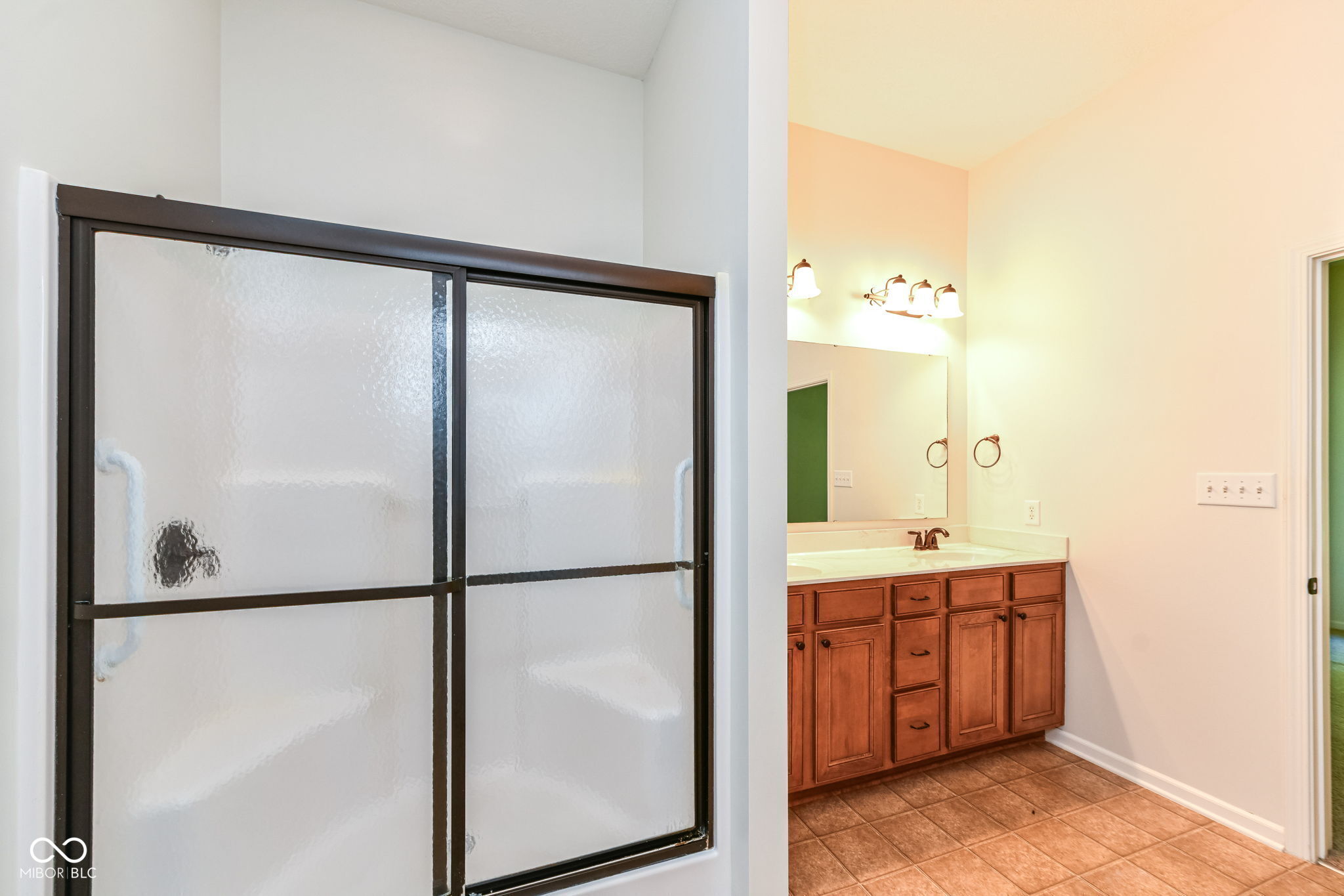 7122 Willowleaf Court