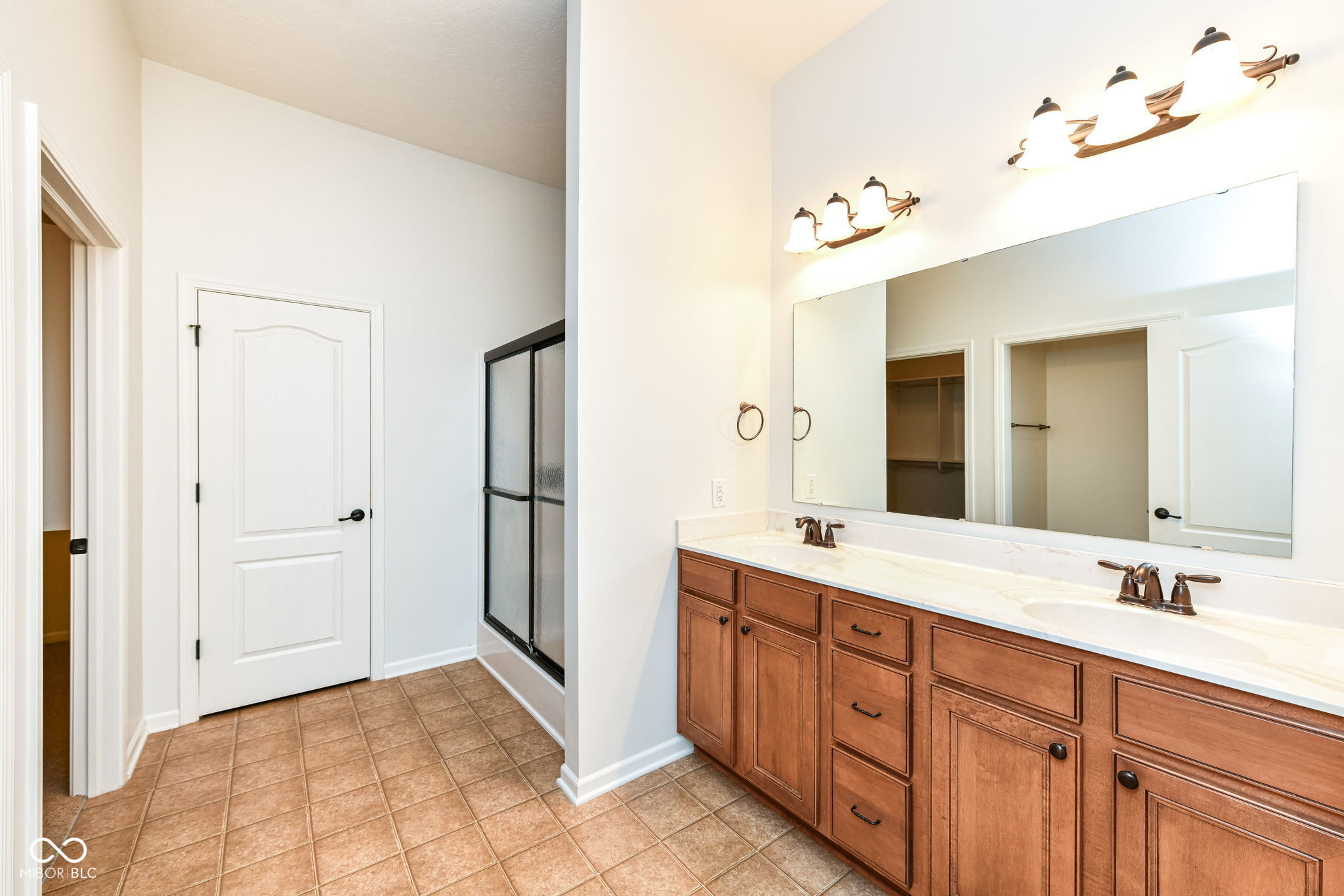 7122 Willowleaf Court