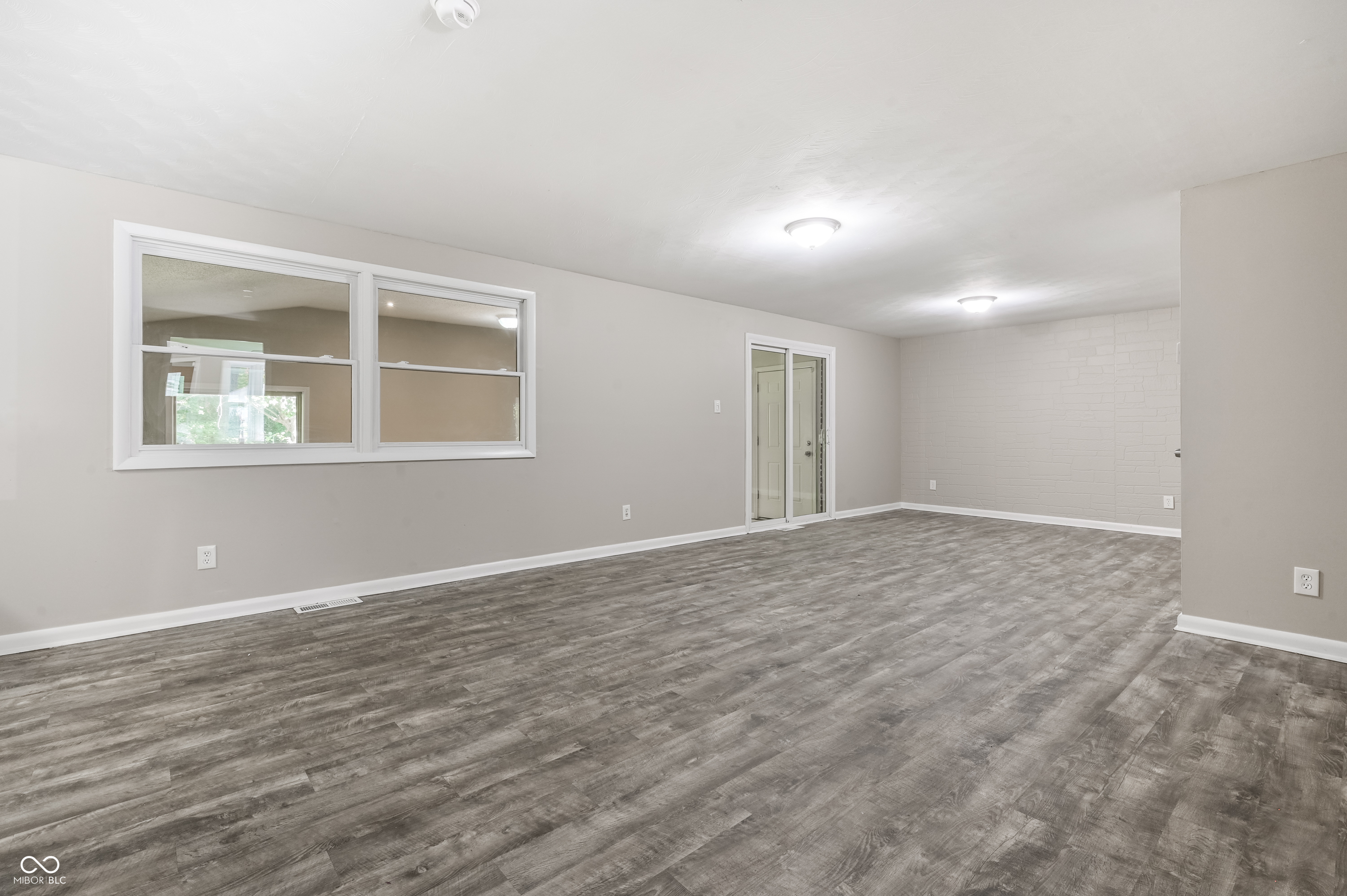 2046 Schwier Court