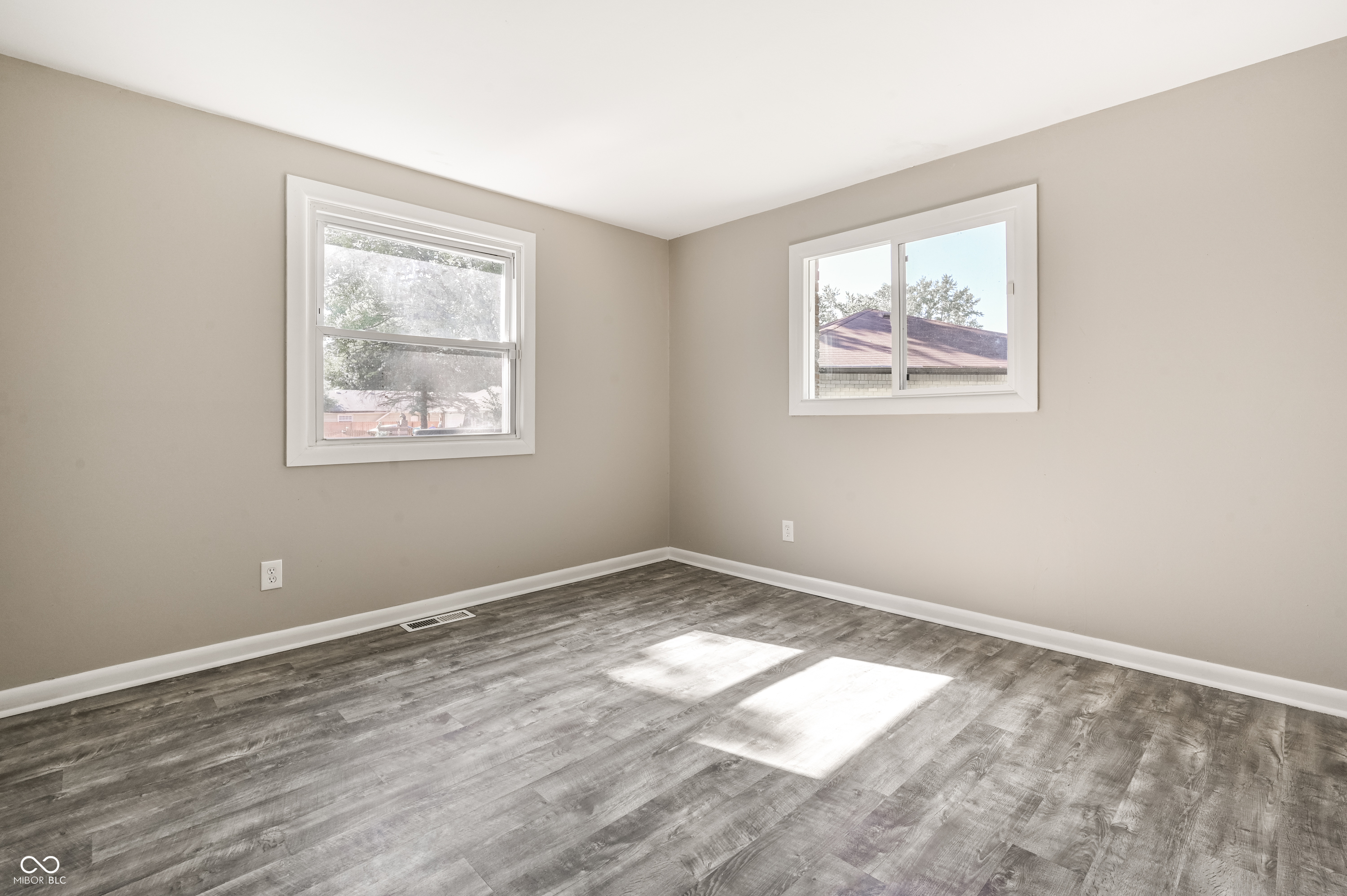 2046 Schwier Court