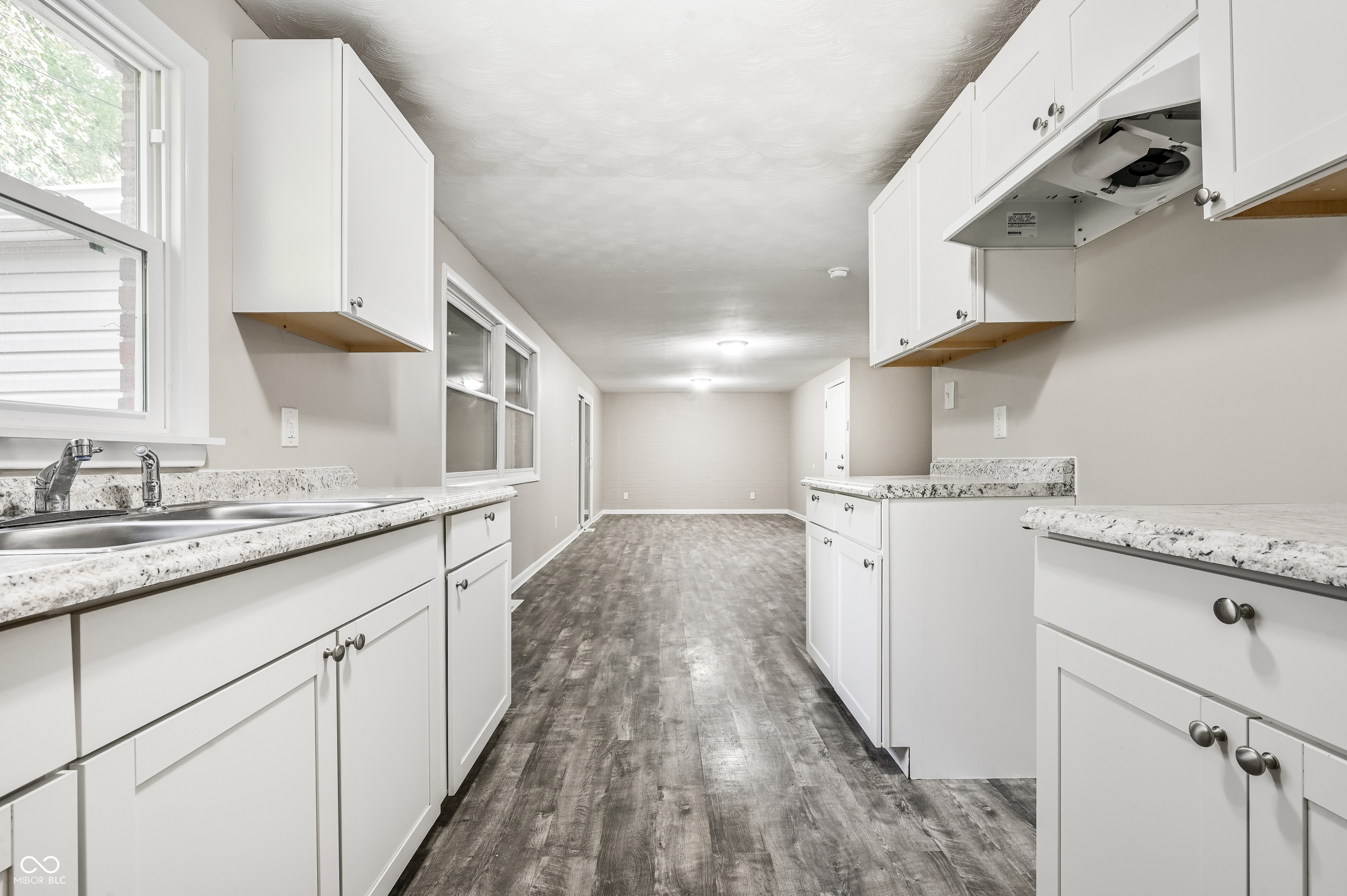 2046 Schwier Court
