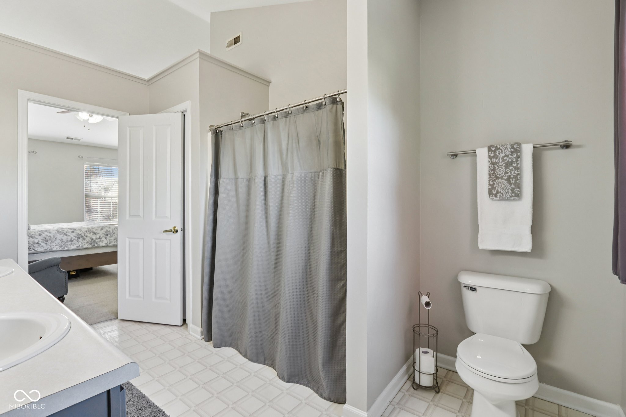 9887 Cranberry Circle