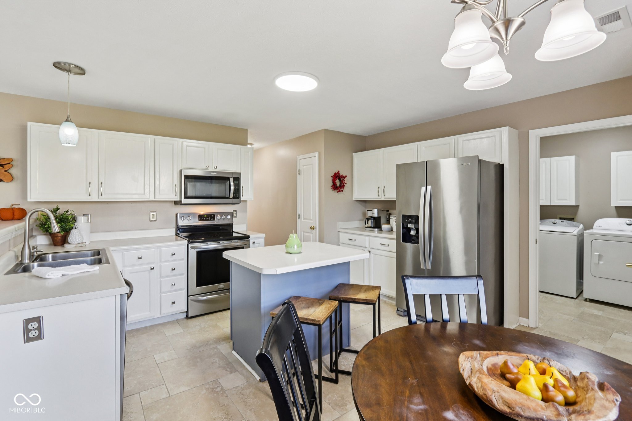 9887 Cranberry Circle