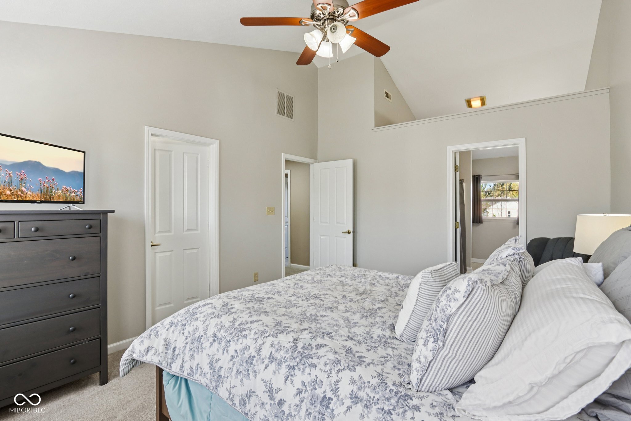 9887 Cranberry Circle