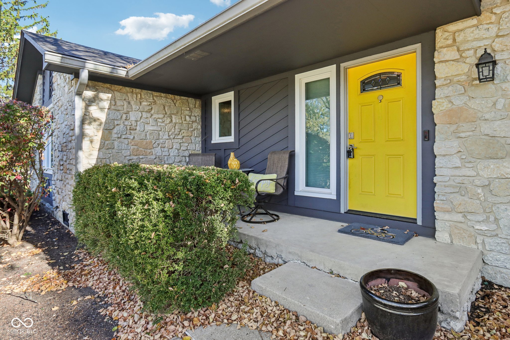 7937 Castle Lake Road