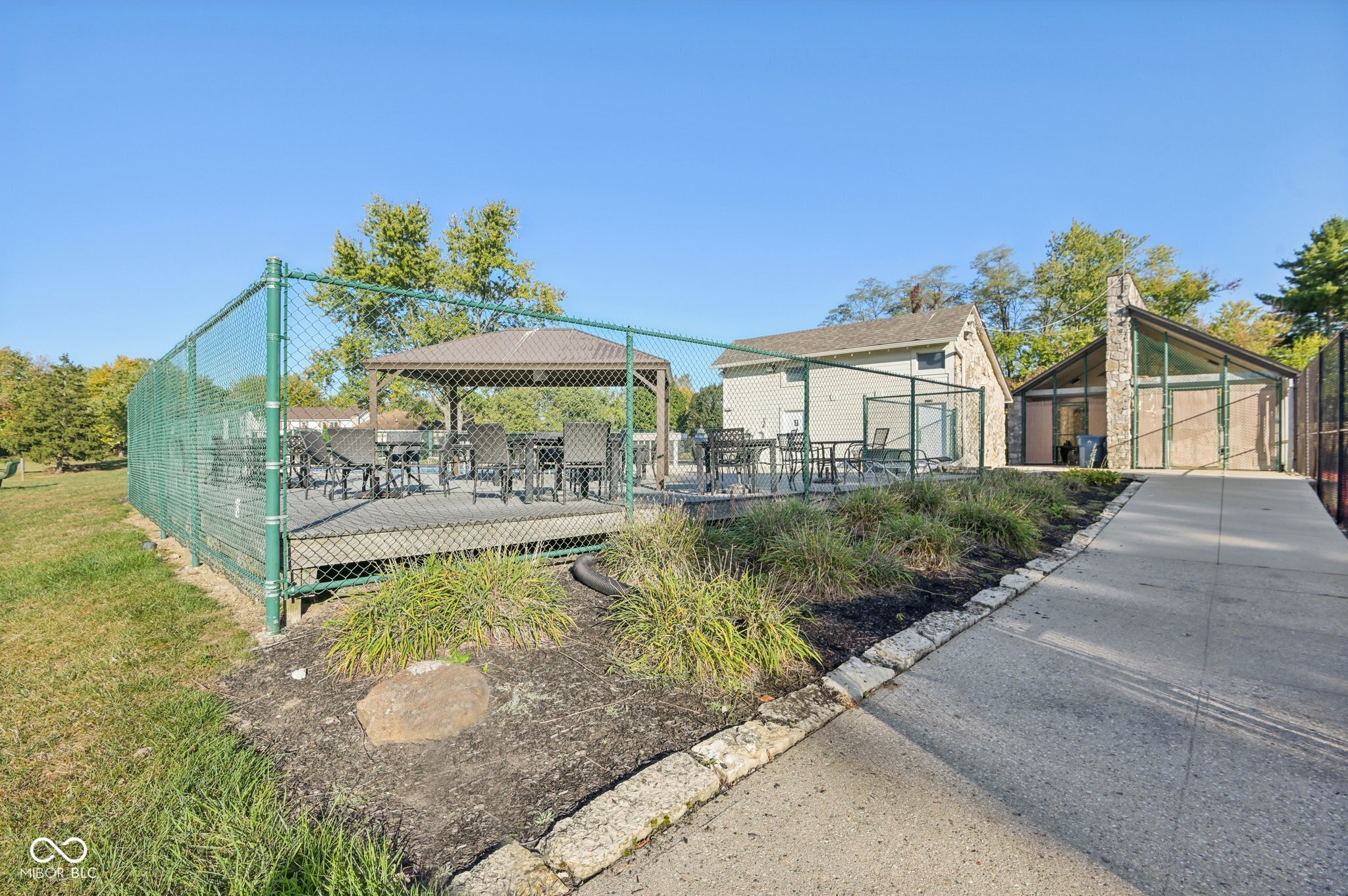 7937 Castle Lake Road