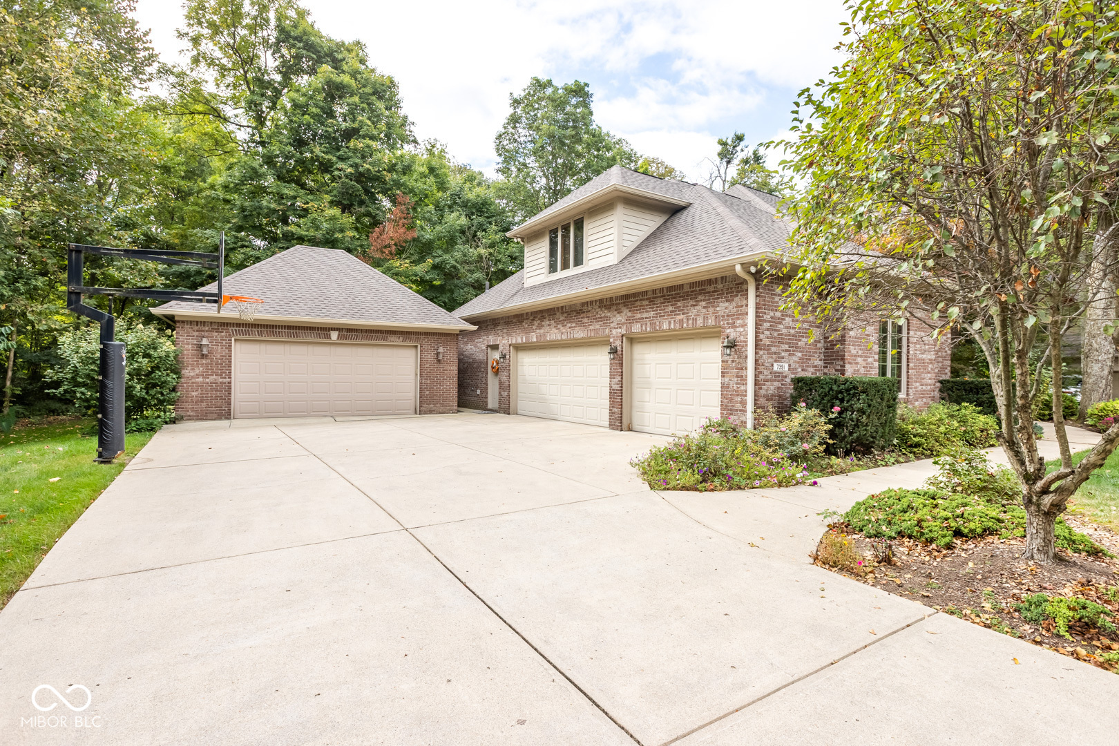 7391 W Fox View Trail