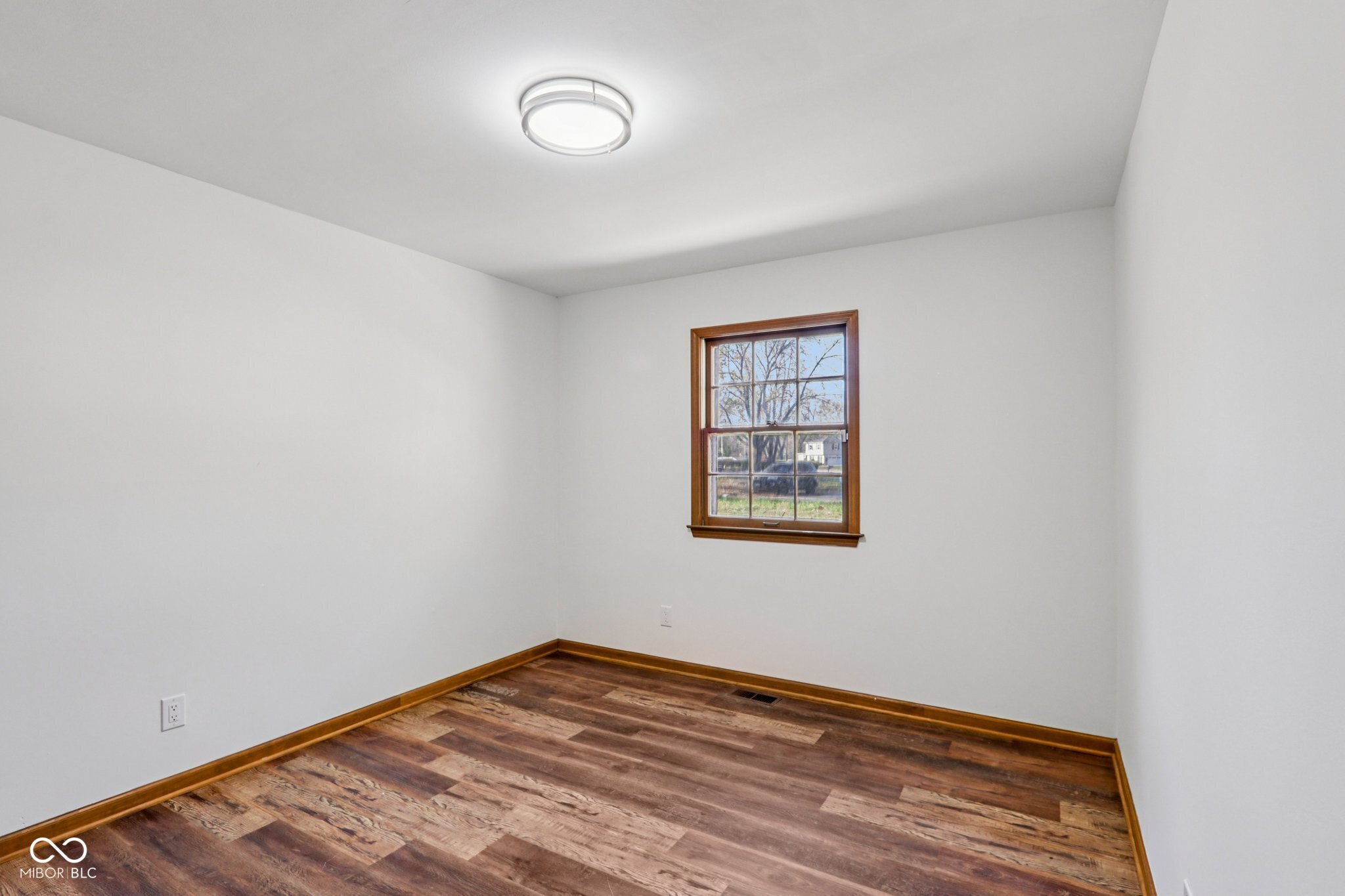 5843 Barnstable Court