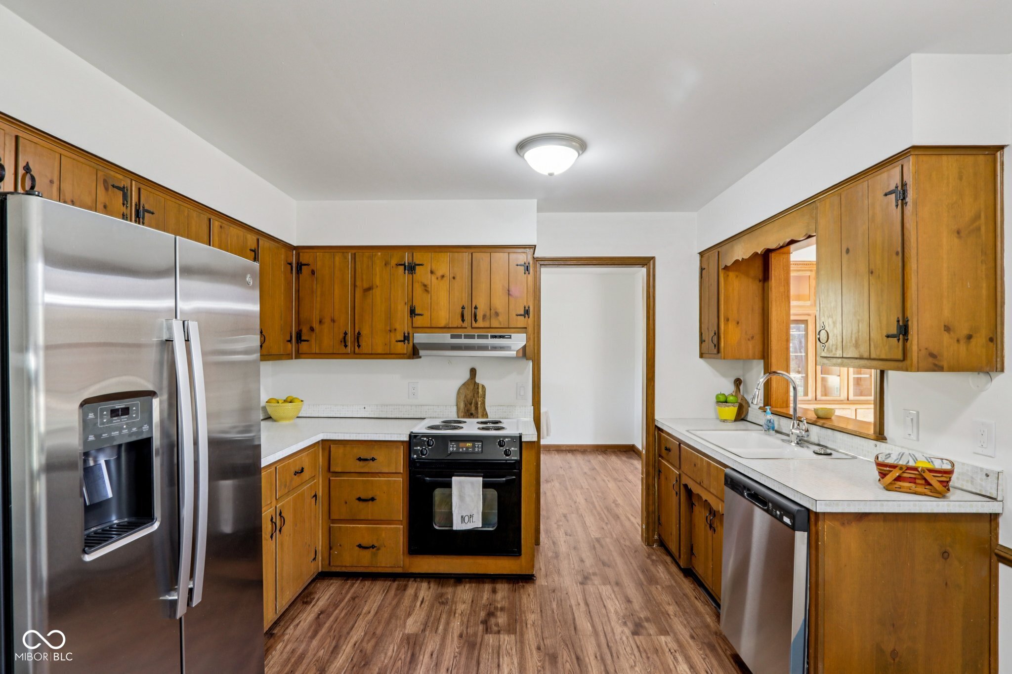 5843 Barnstable Court